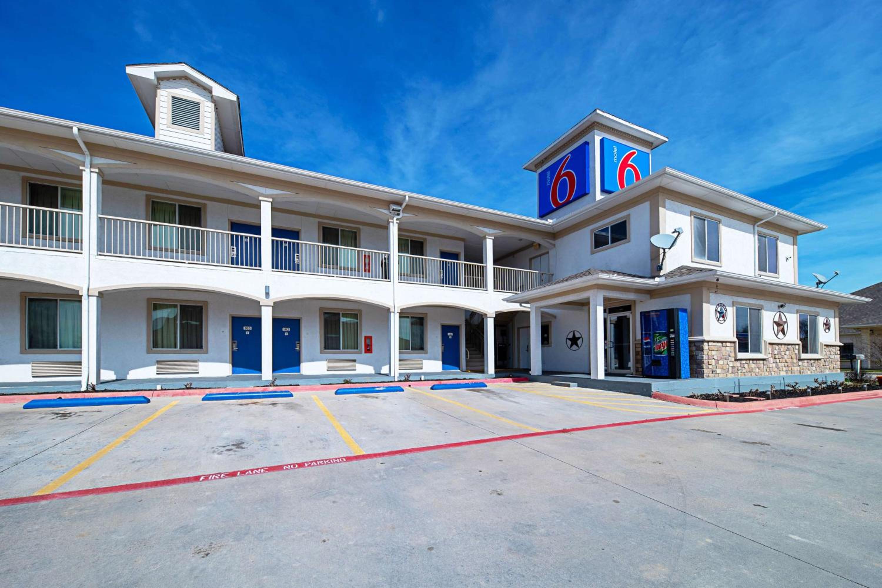 Motel 6-Rhome, TX