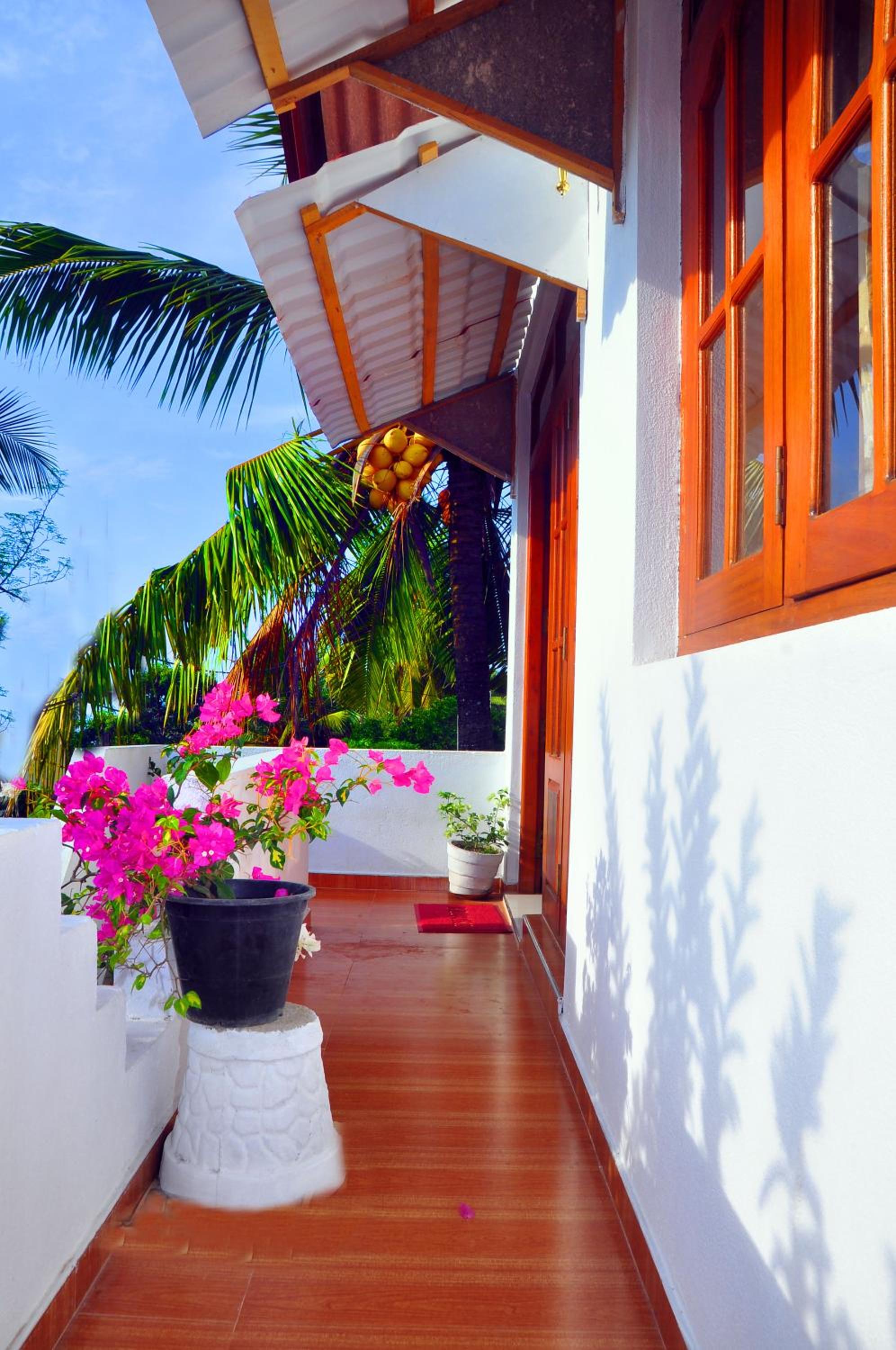 Senero House