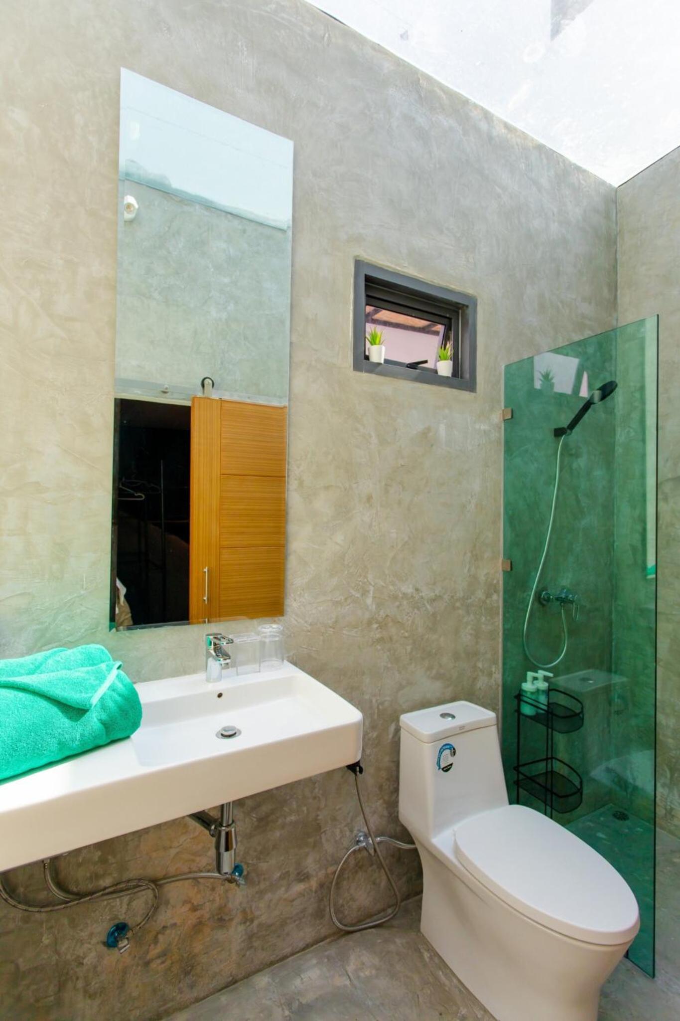 Baan Saint-Tropez Seaview Villas Kata Beach