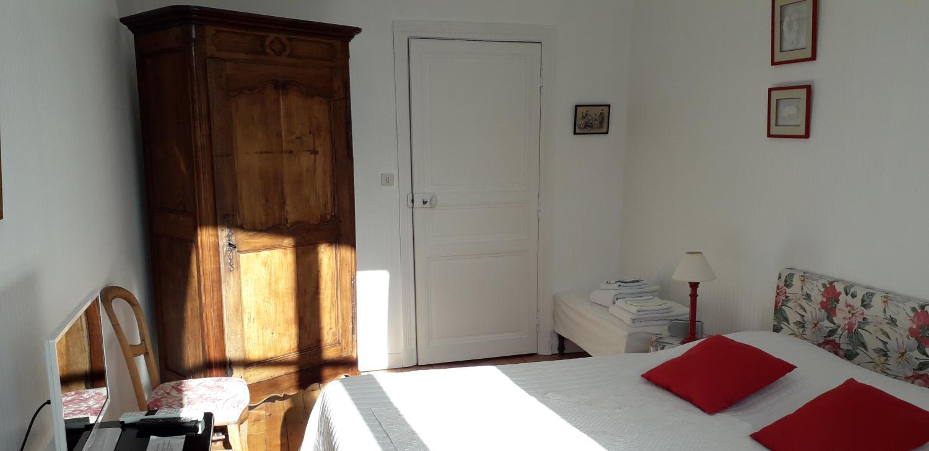 Chambre d'Hôtes Marchand view 2