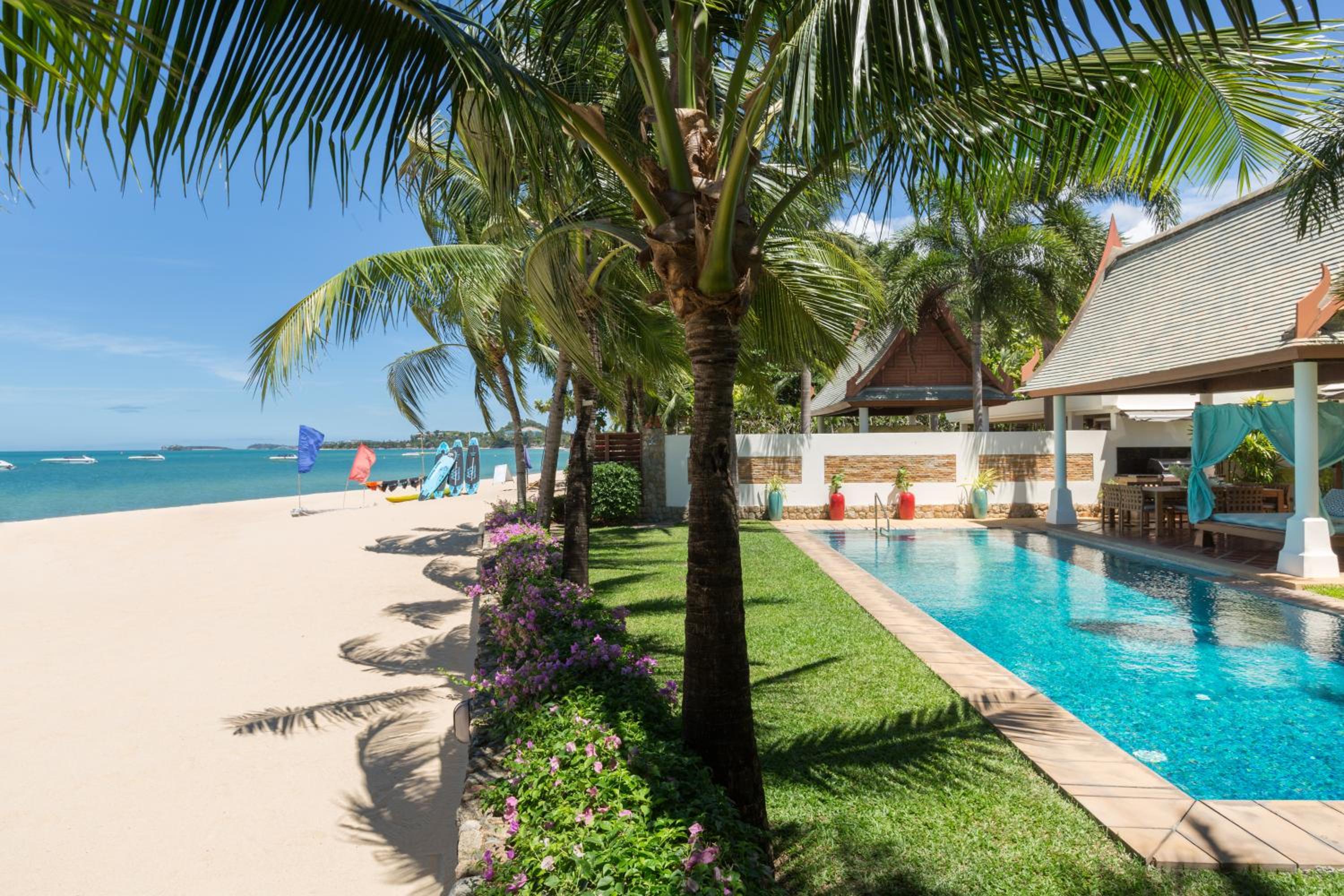 Miskawaan Beachfront Villas