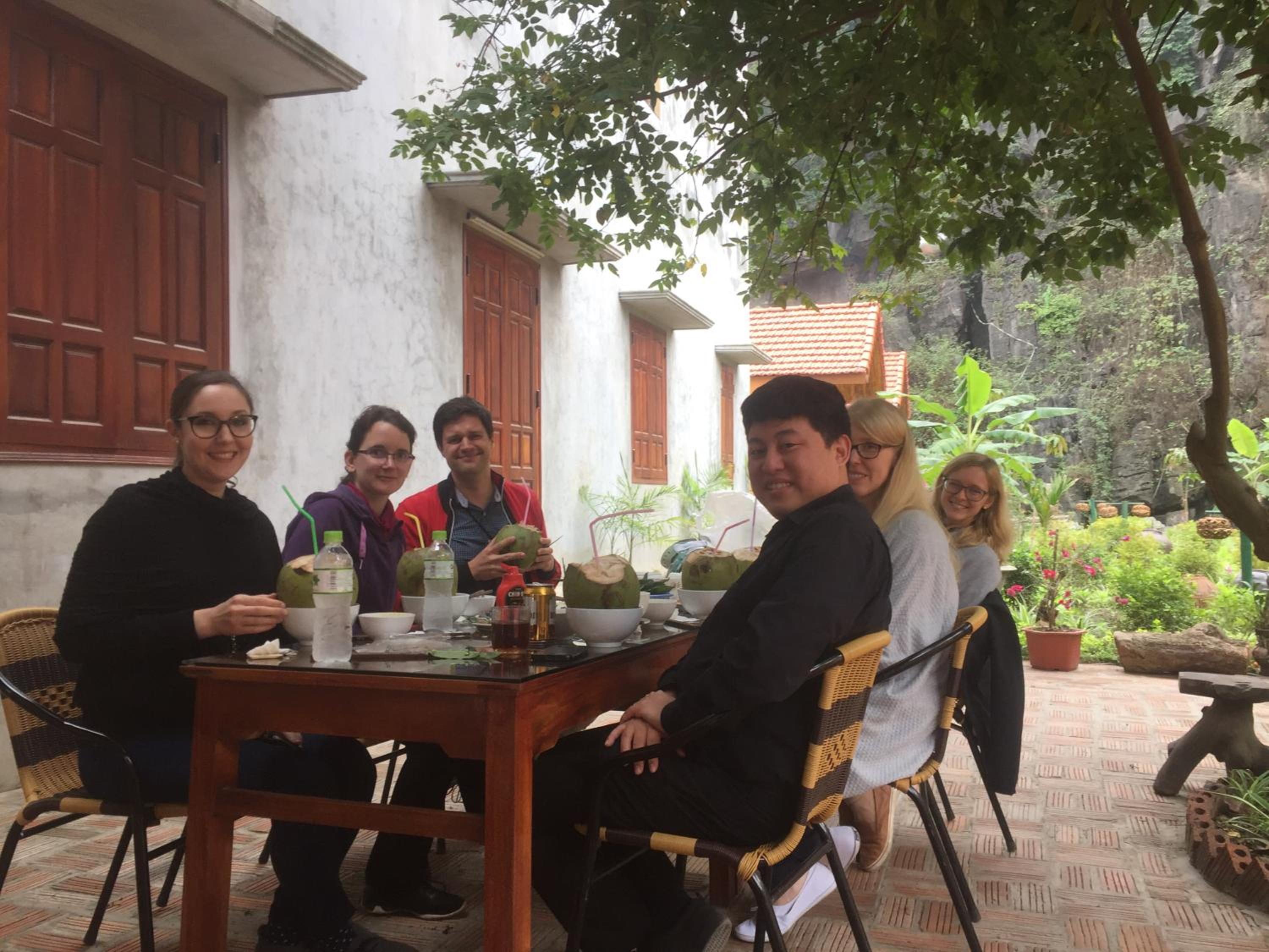Tam Coc mountain bungalow 23