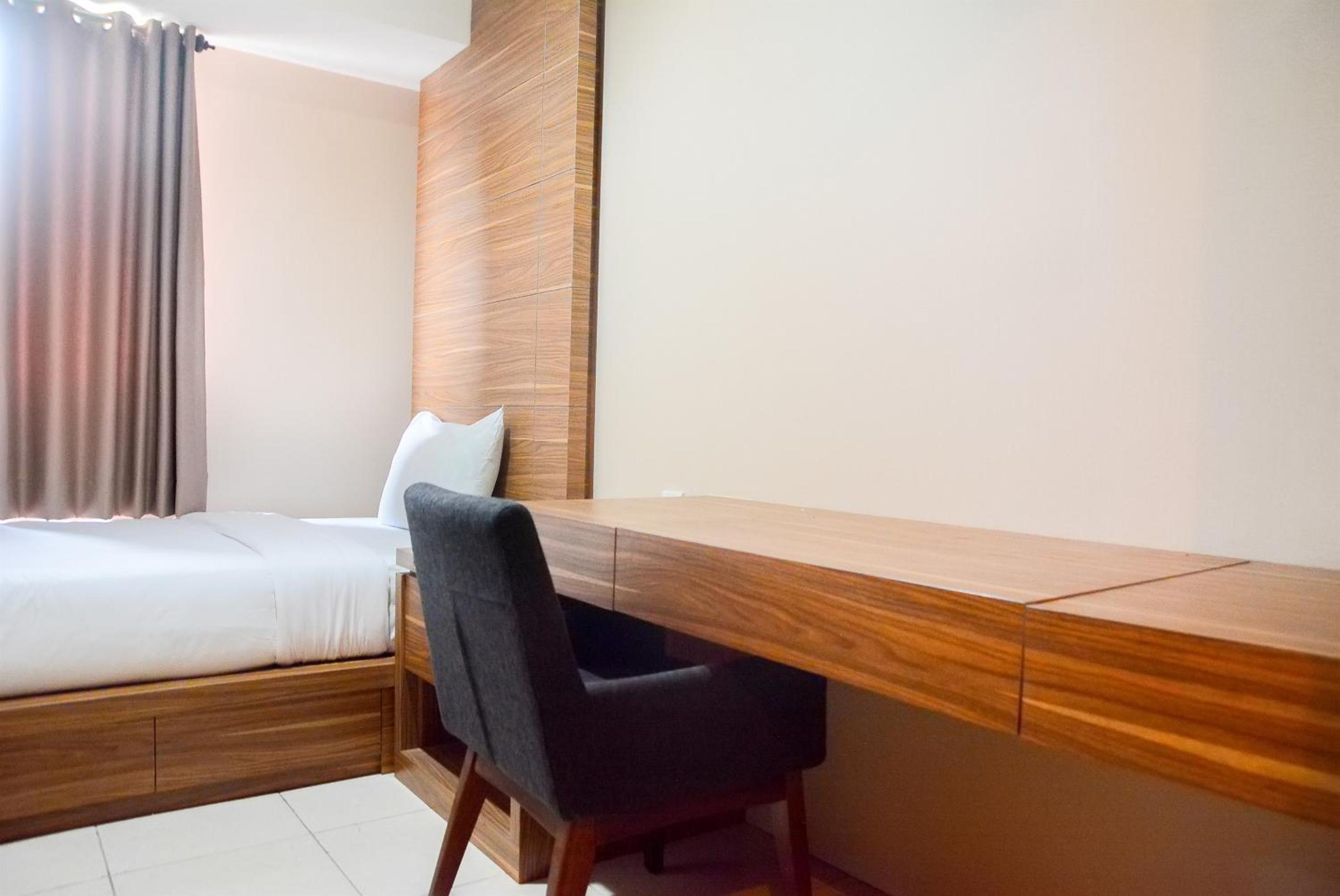 Great Location 2BR Maple Park Sunter Apartment By Travelio, 자카르타 - 16