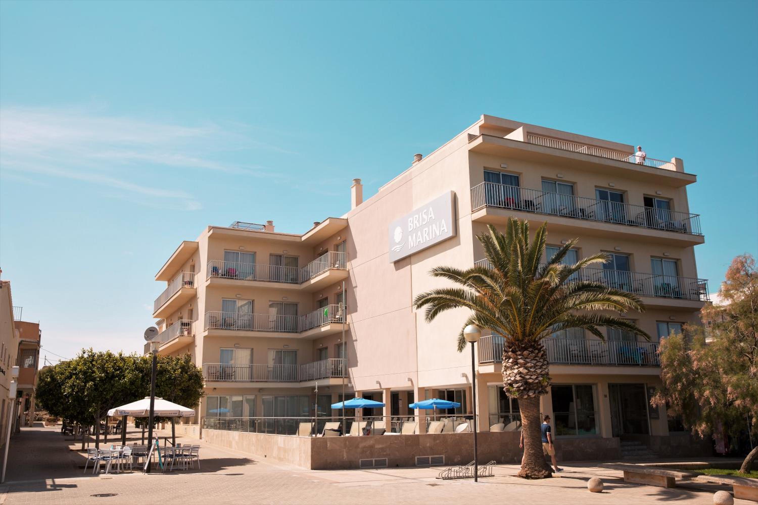 Hotel Brisa Marina - Image 1