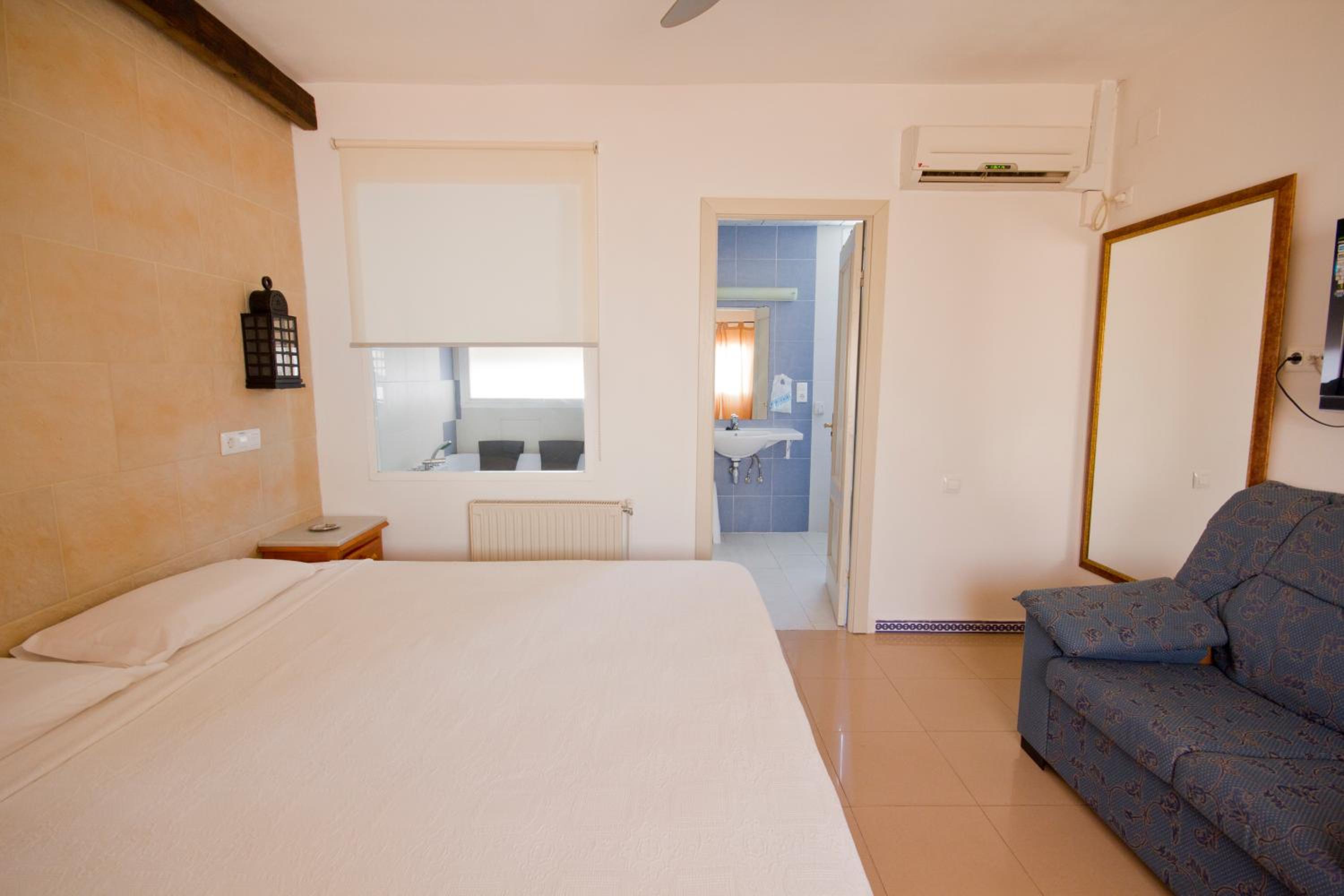 Hostal Nueva Andalucia