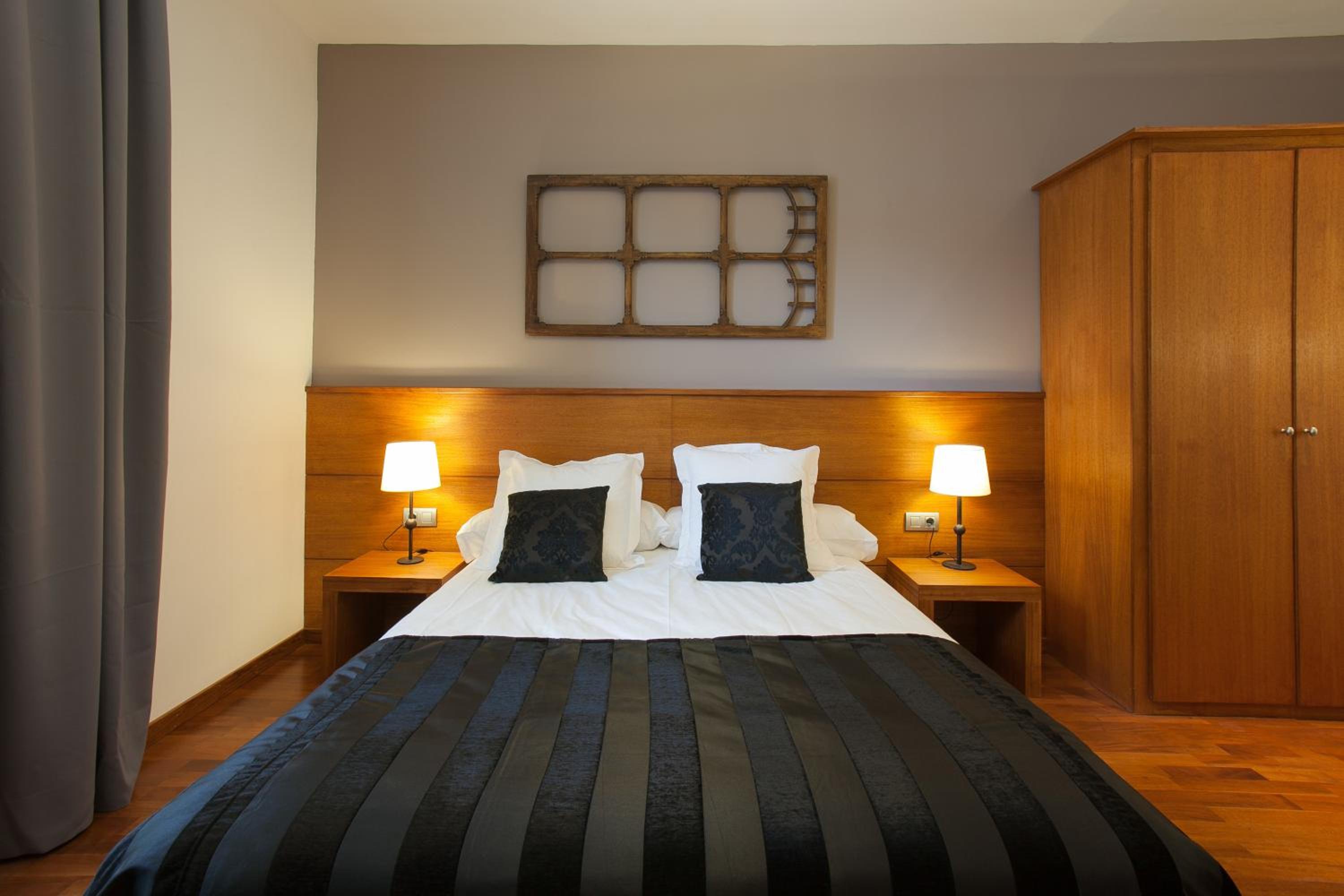 Serennia Apartamentos Ramblas - Plaça Catalunya