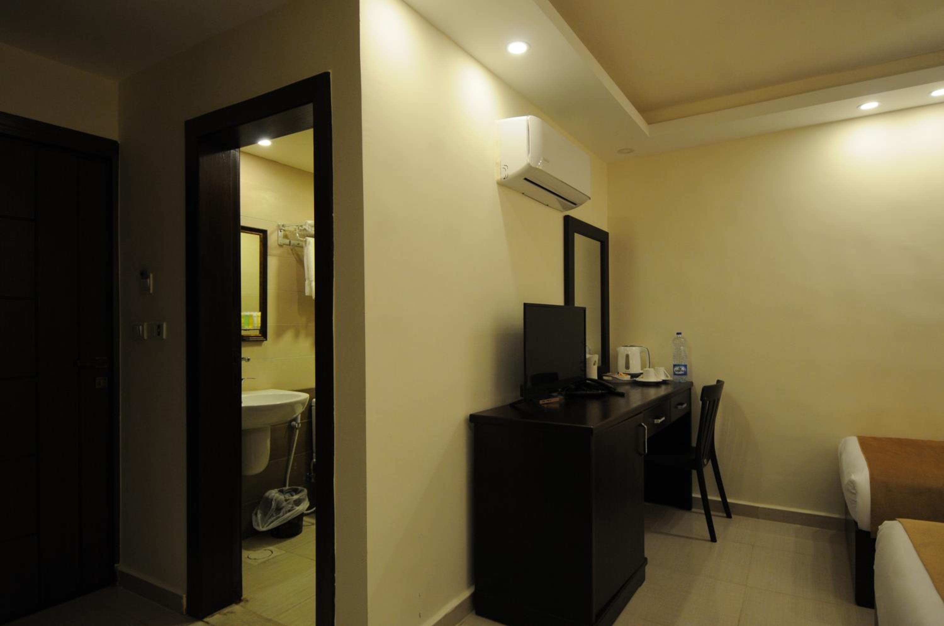 Shaqilath Hotel