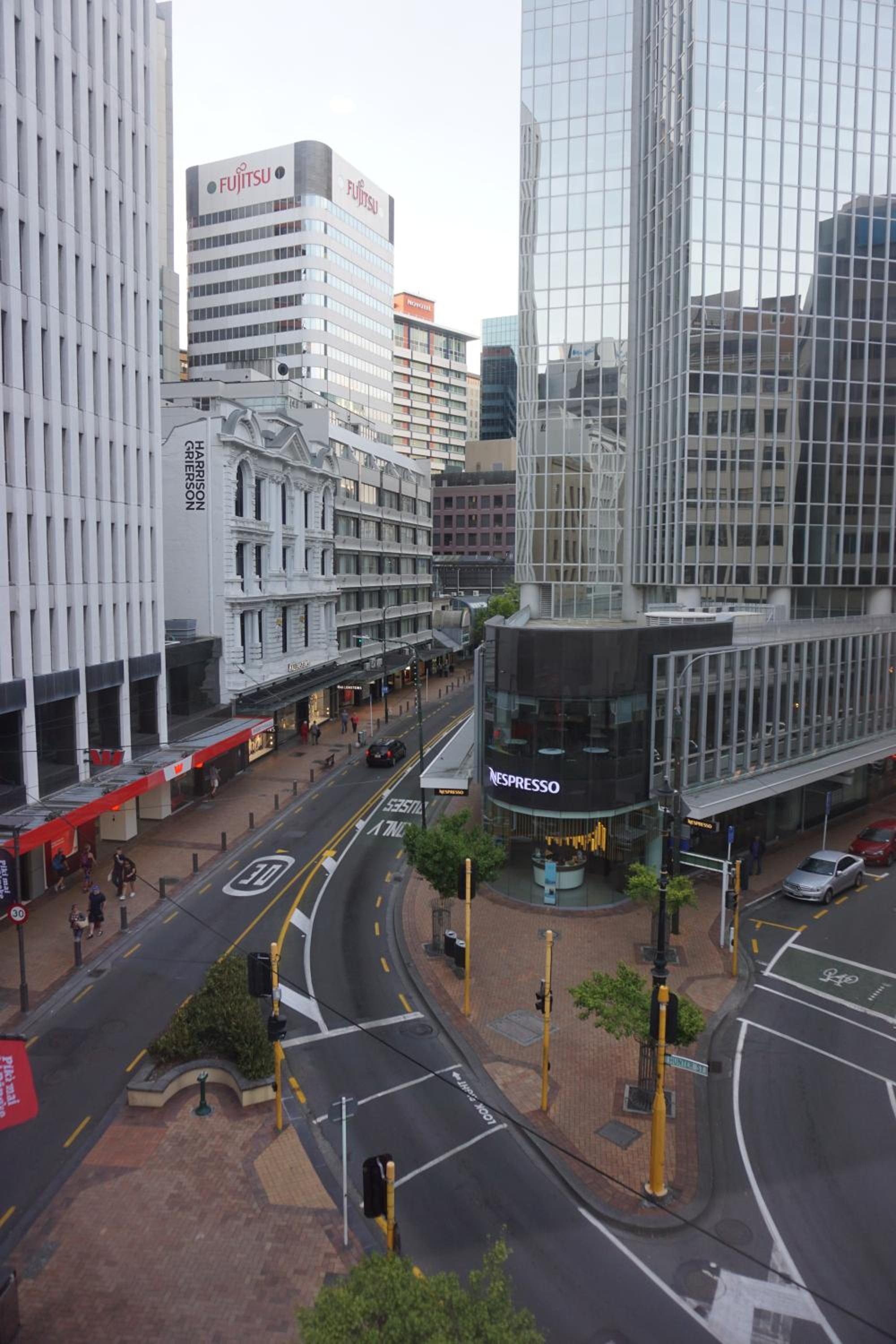 Wellington CBD Apartment view 3