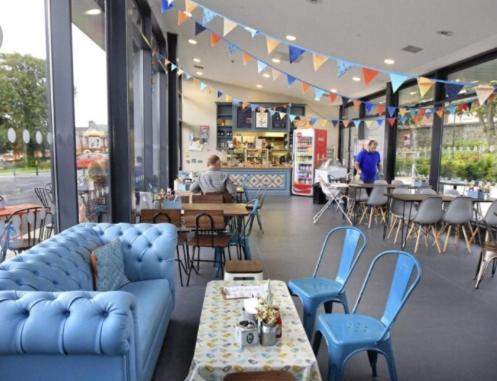 Hotel Windsor House - Image 1