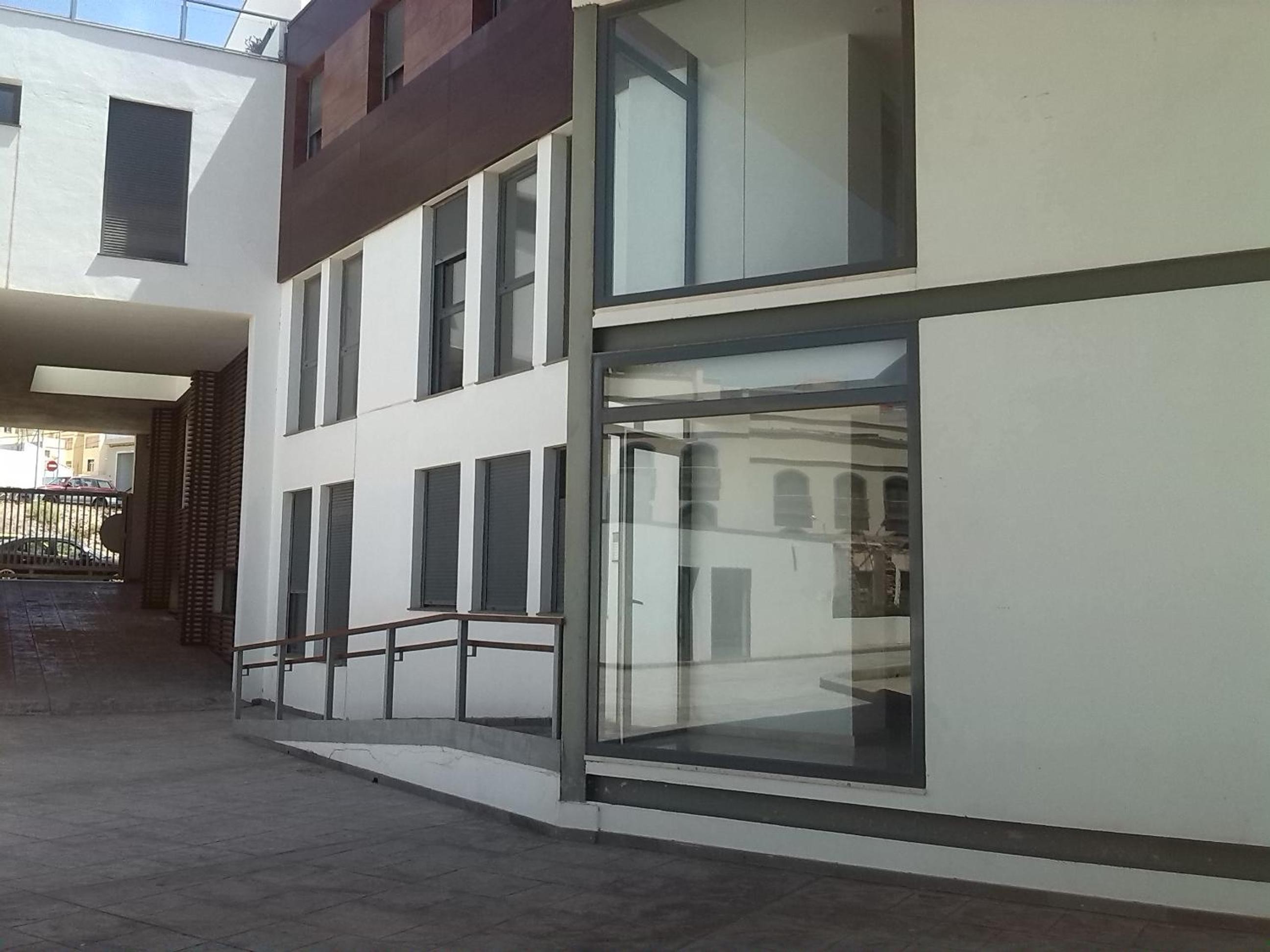 Photo 16