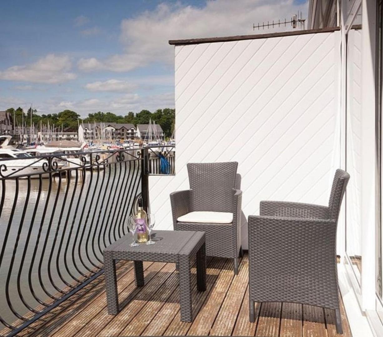 Marina Boathouse, lake windermere lets view 2