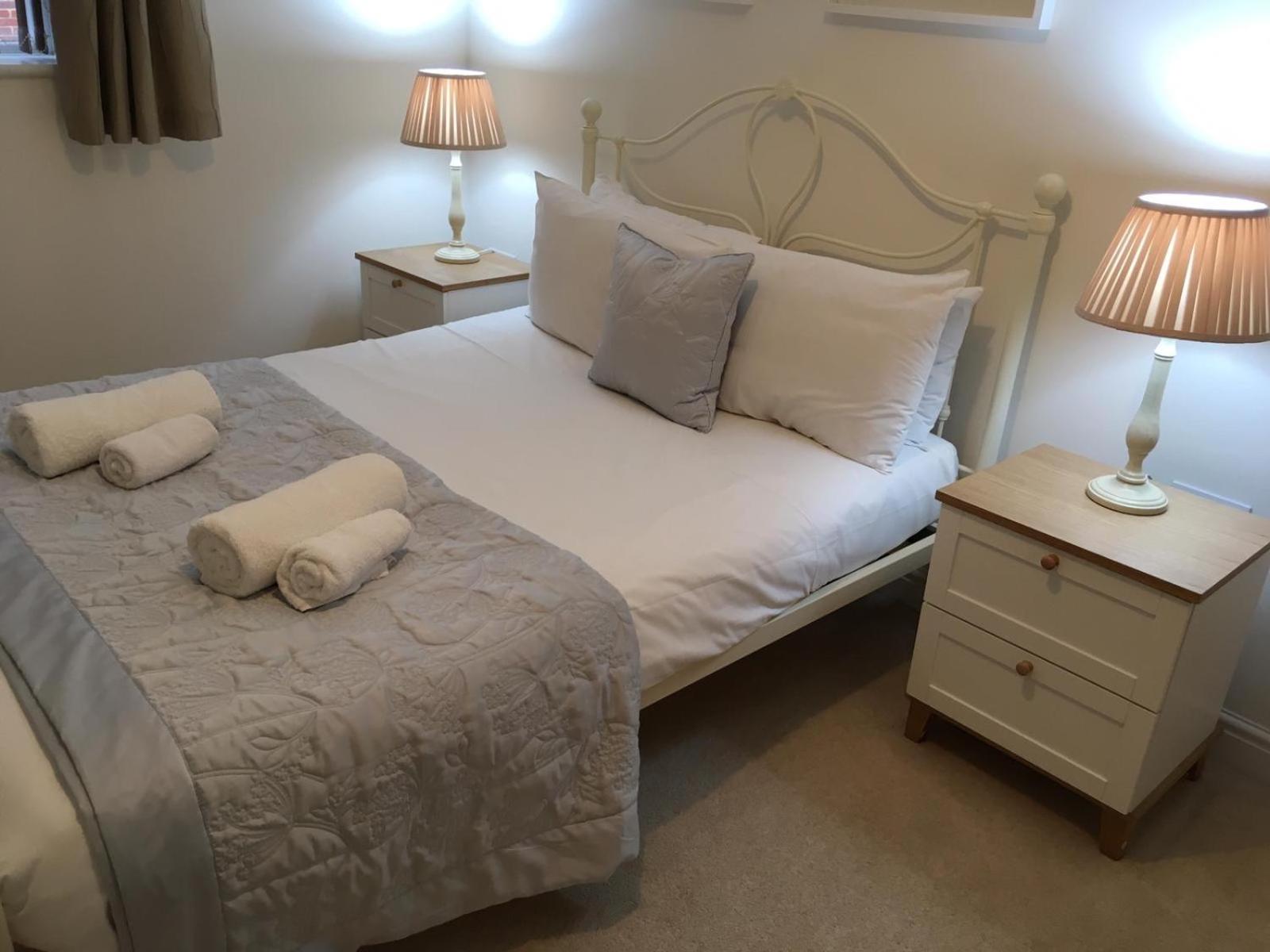 Blue Sky Apartments @Wallis Square, Farnborough