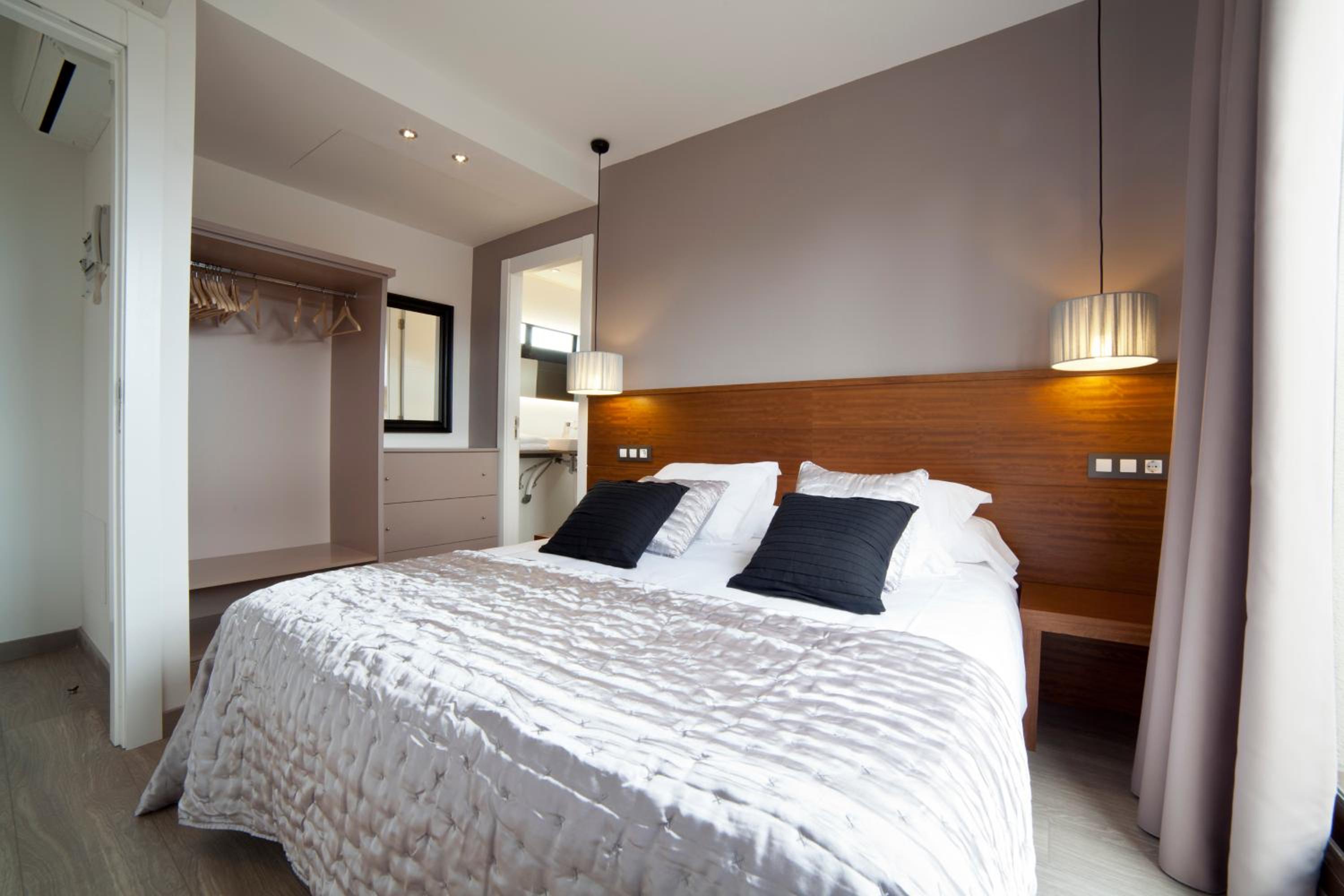 Serennia Apartamentos Ramblas - Plaça Catalunya
