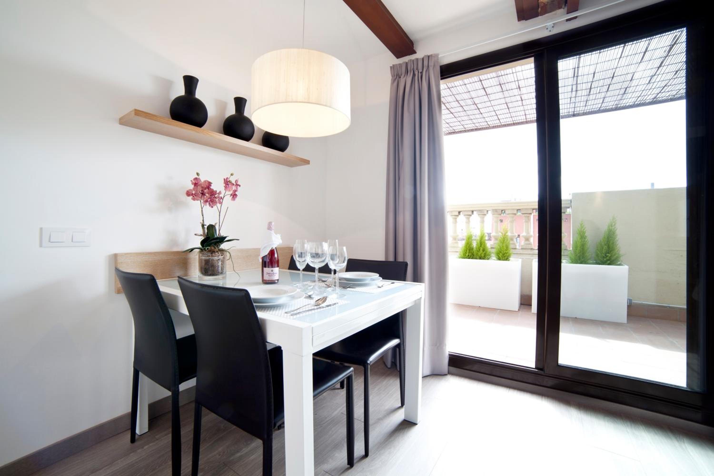 Serennia Apartamentos Ramblas - Plaça Catalunya