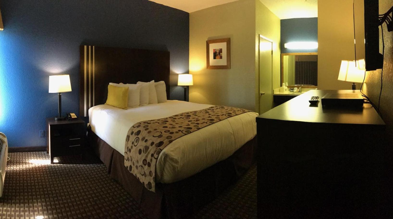 Vallejo Vacations - SureStay Hotel by Best Western Vallejo Napa Valley - Property Image 2