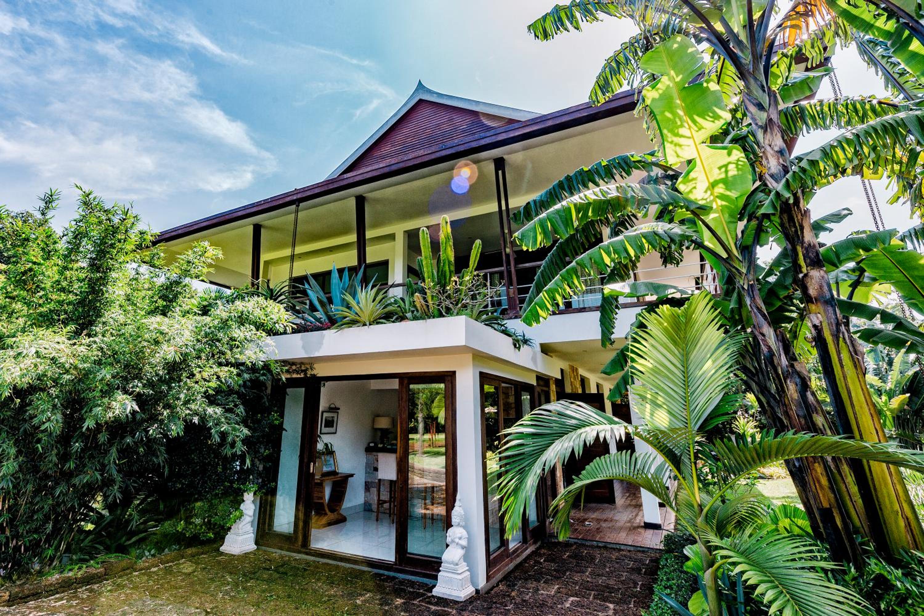 Hotel Cominsia Lodge - Image 1