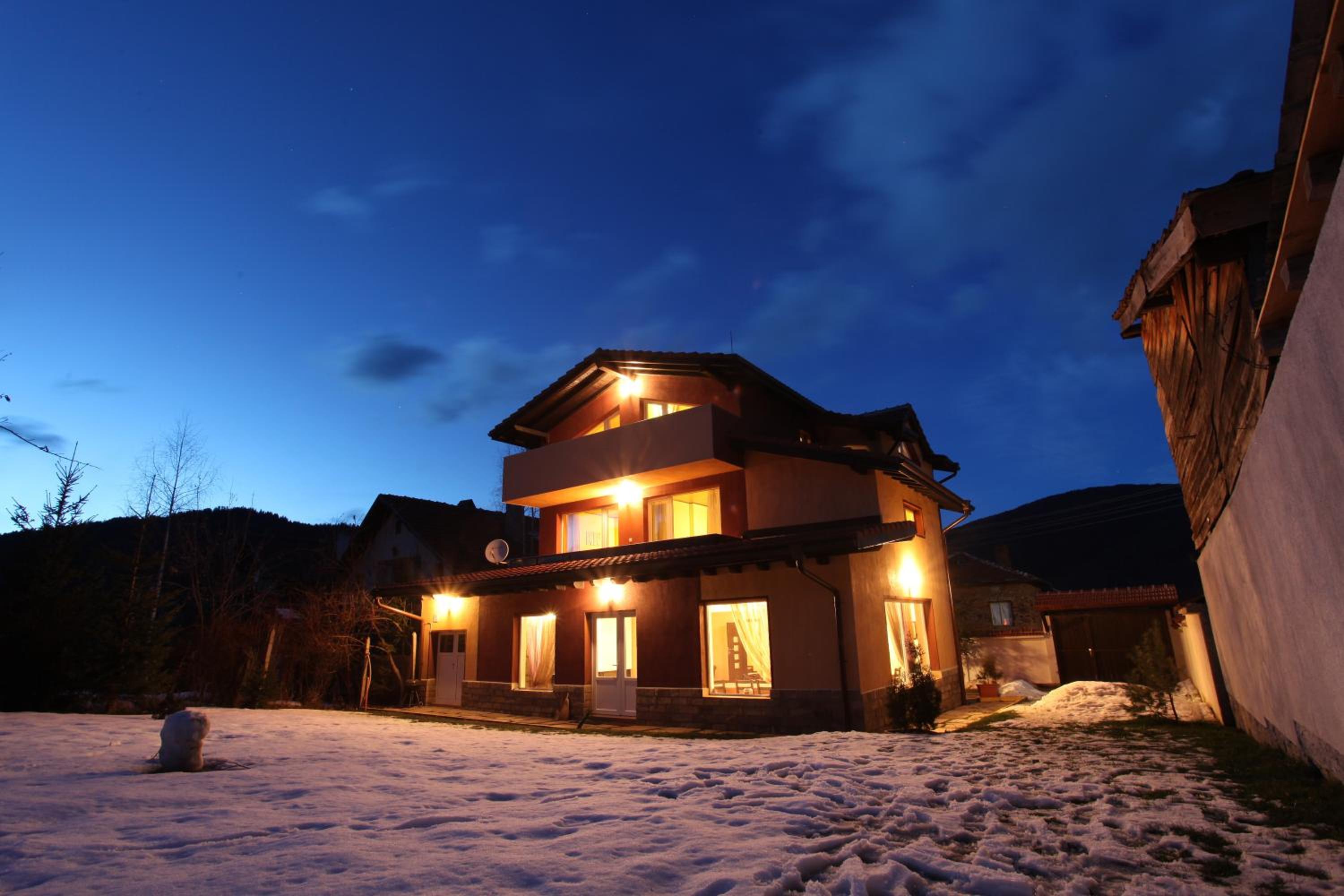 Ashkova House