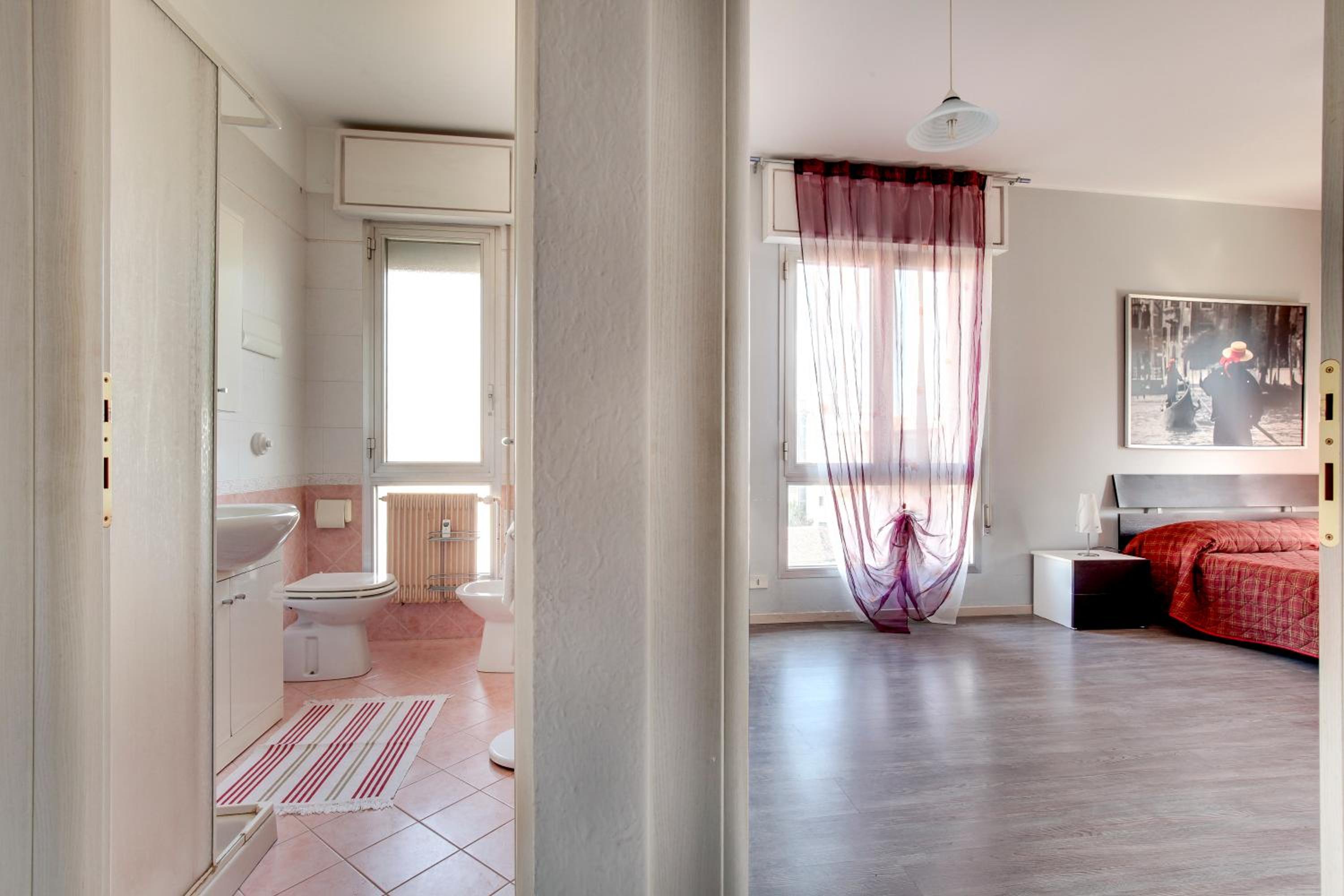 Smart Mestre centre en Mestre — hotel room