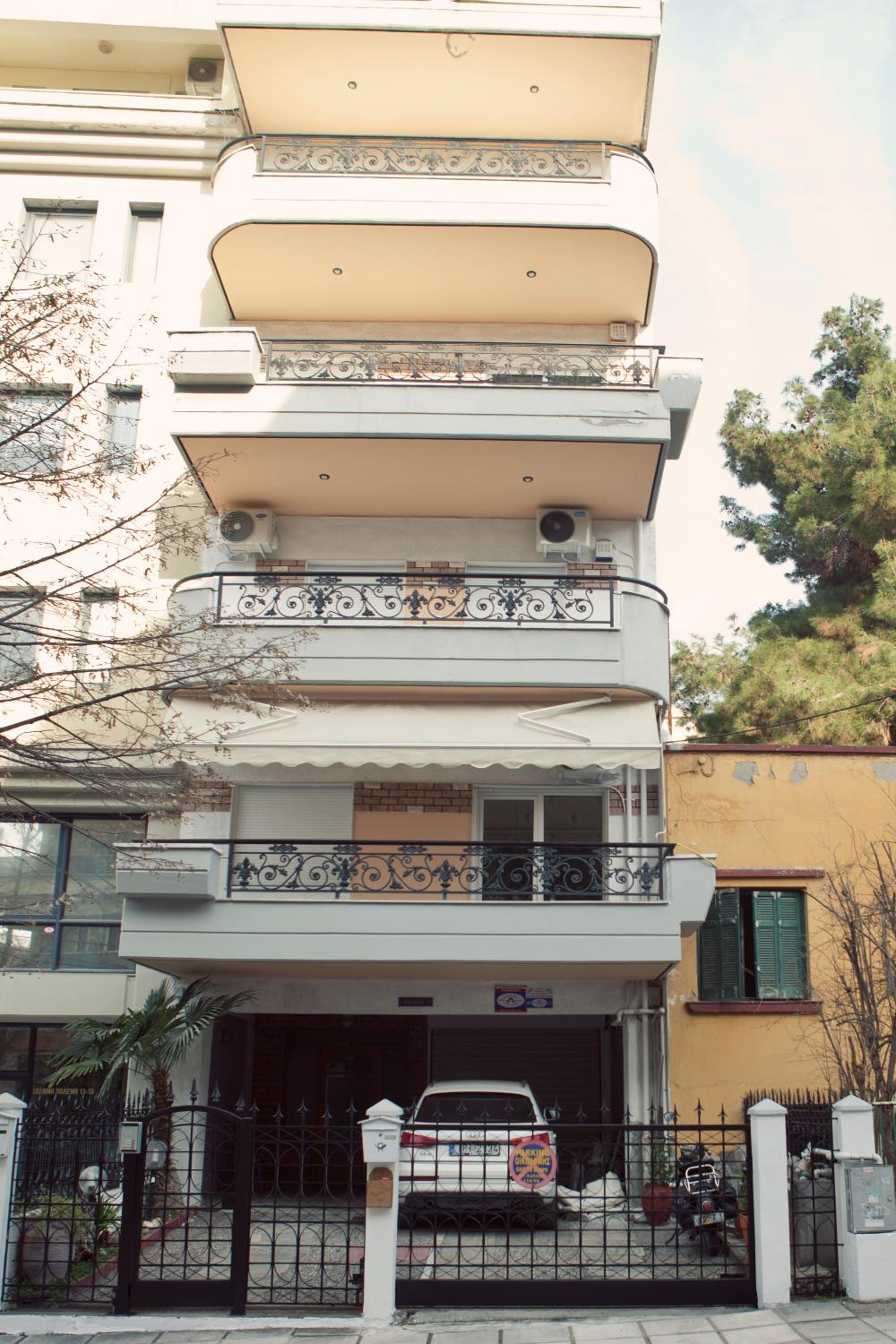 New Stylish and Cozy House near Metro Station view 5