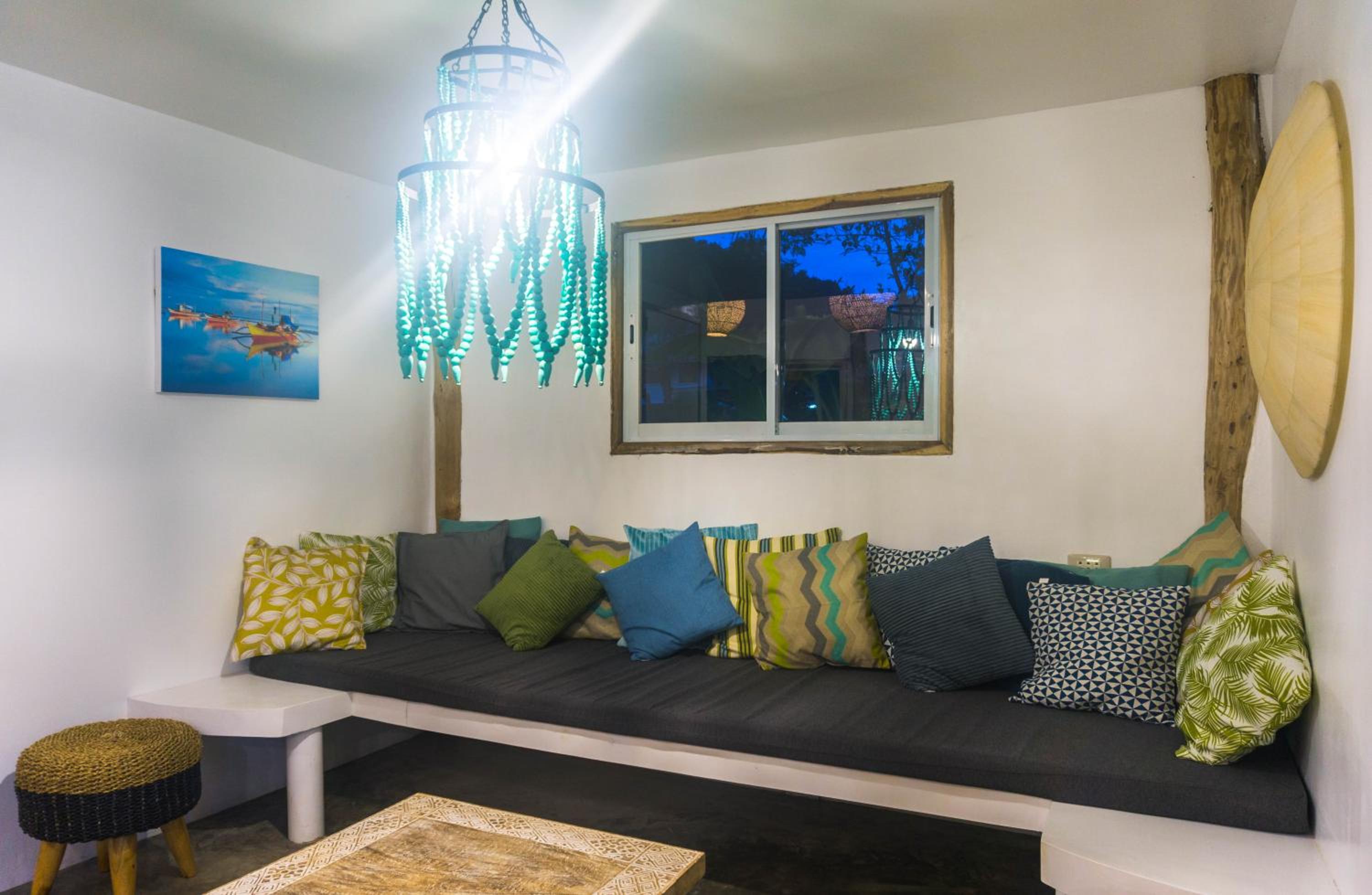 Garden loft 90sqm in the heart of El Nido- 2 bedrooms view 3