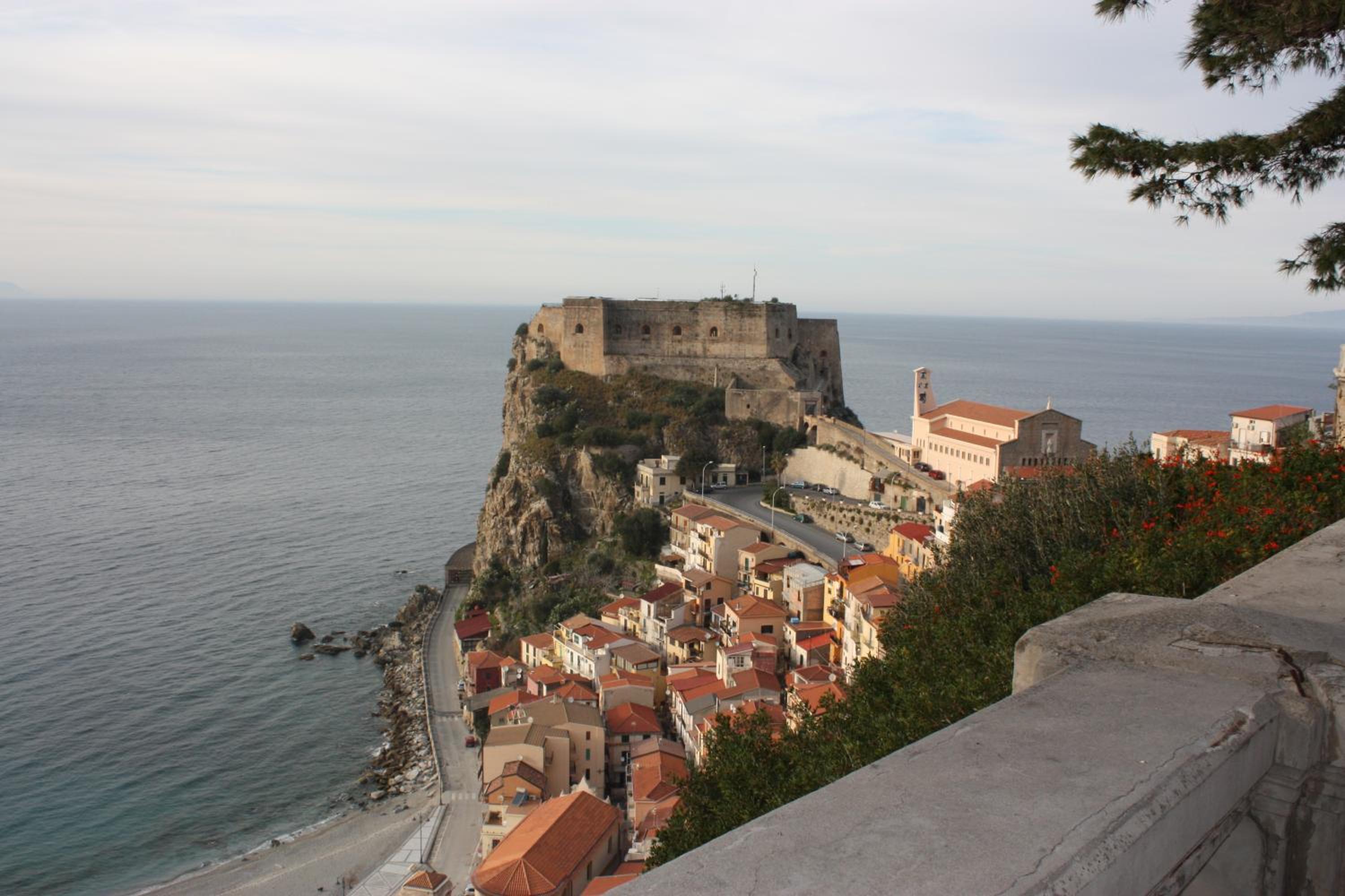 Gemma del Sud view 3