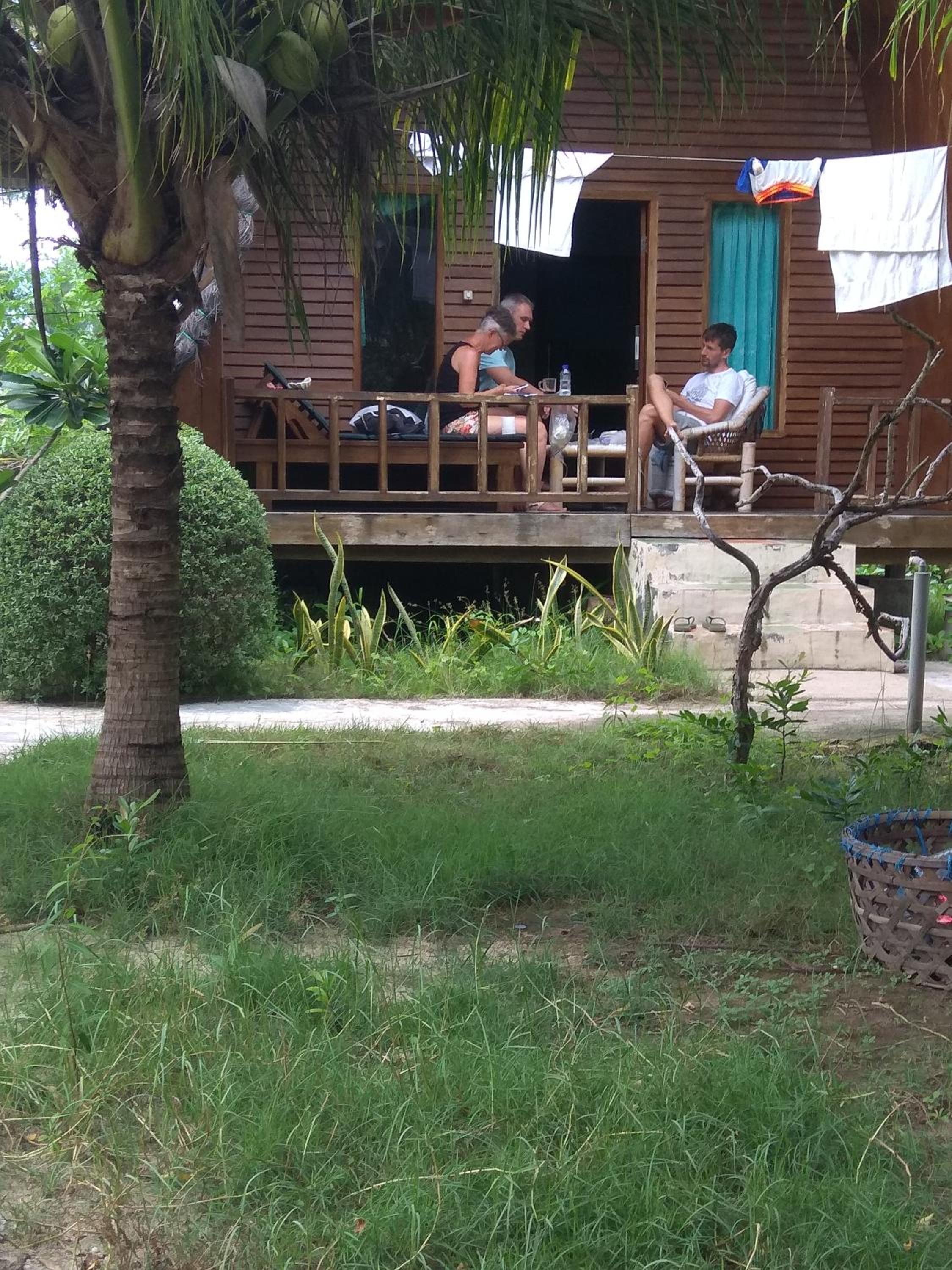 Photo 8