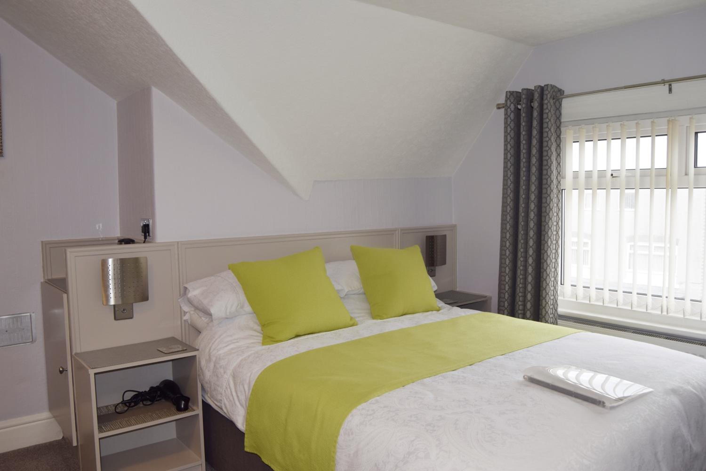 Avenue Guest House