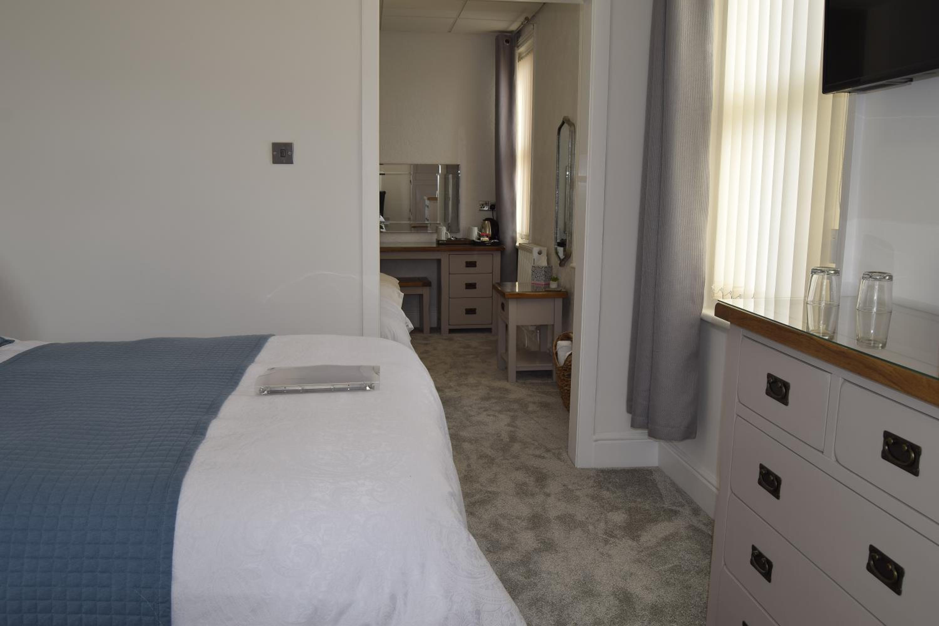 Avenue Guest House