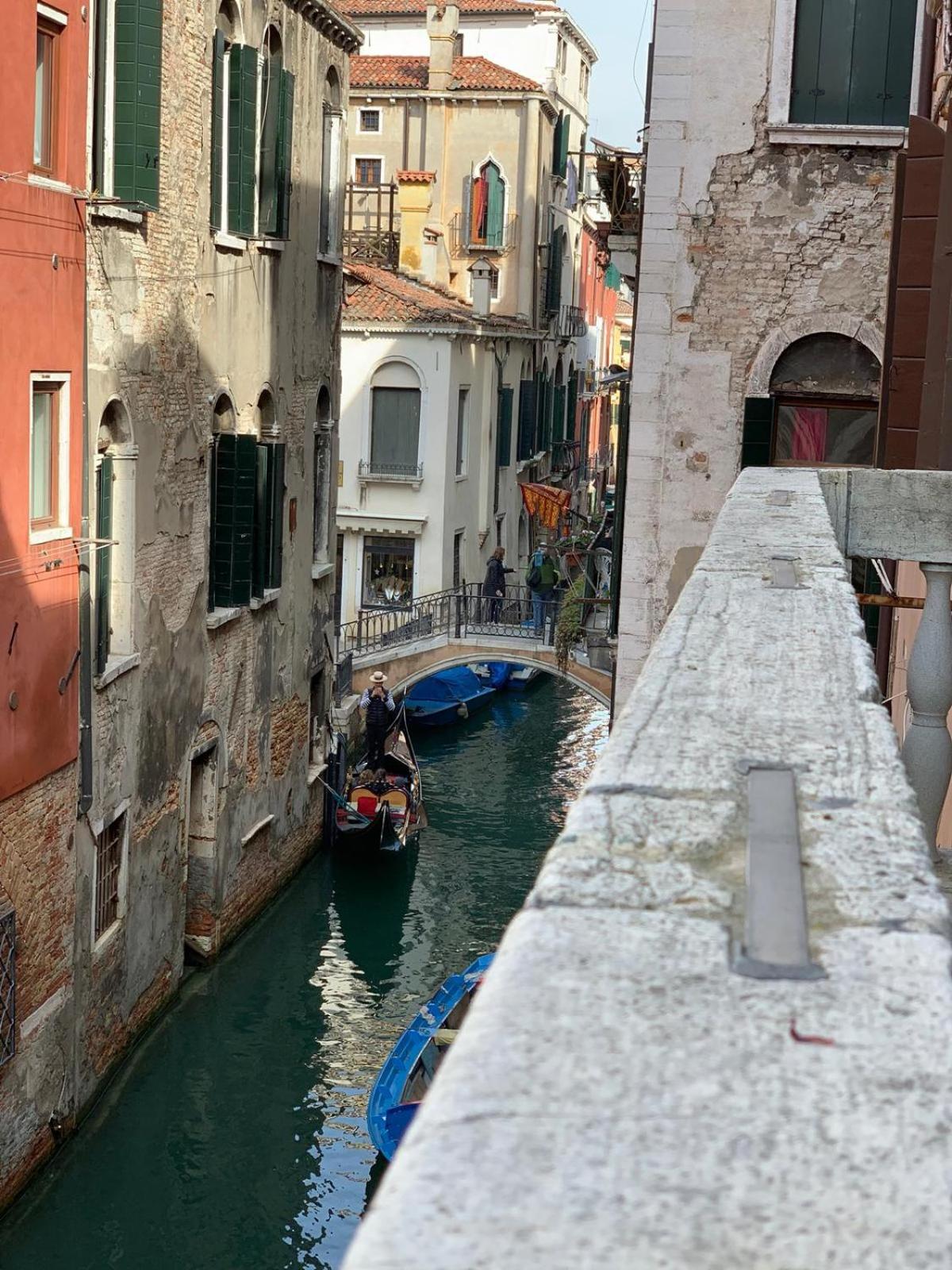 Balcone sul canale