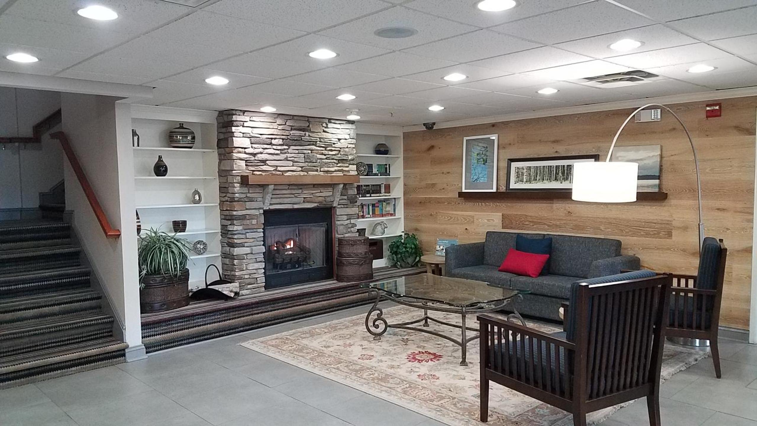 Wytheville Vacations - Country Inn Suites by Radisson, Wytheville, VA - Property Image 27