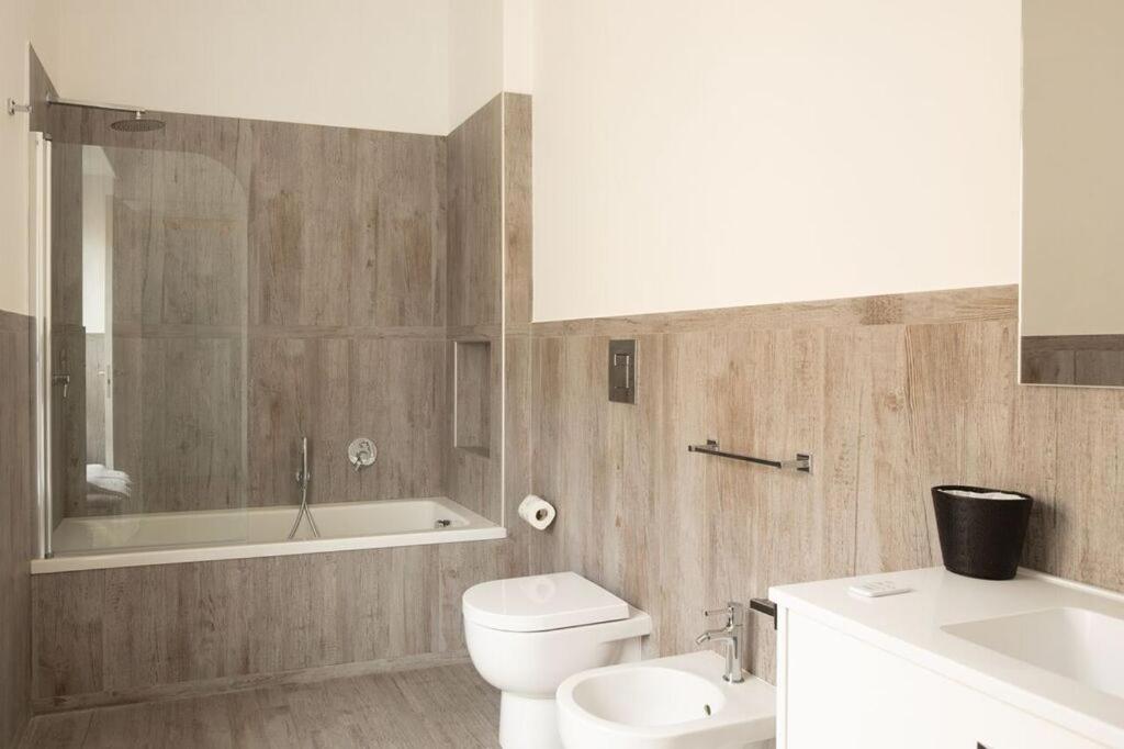 Suite Napoletana en Naples — bathroom