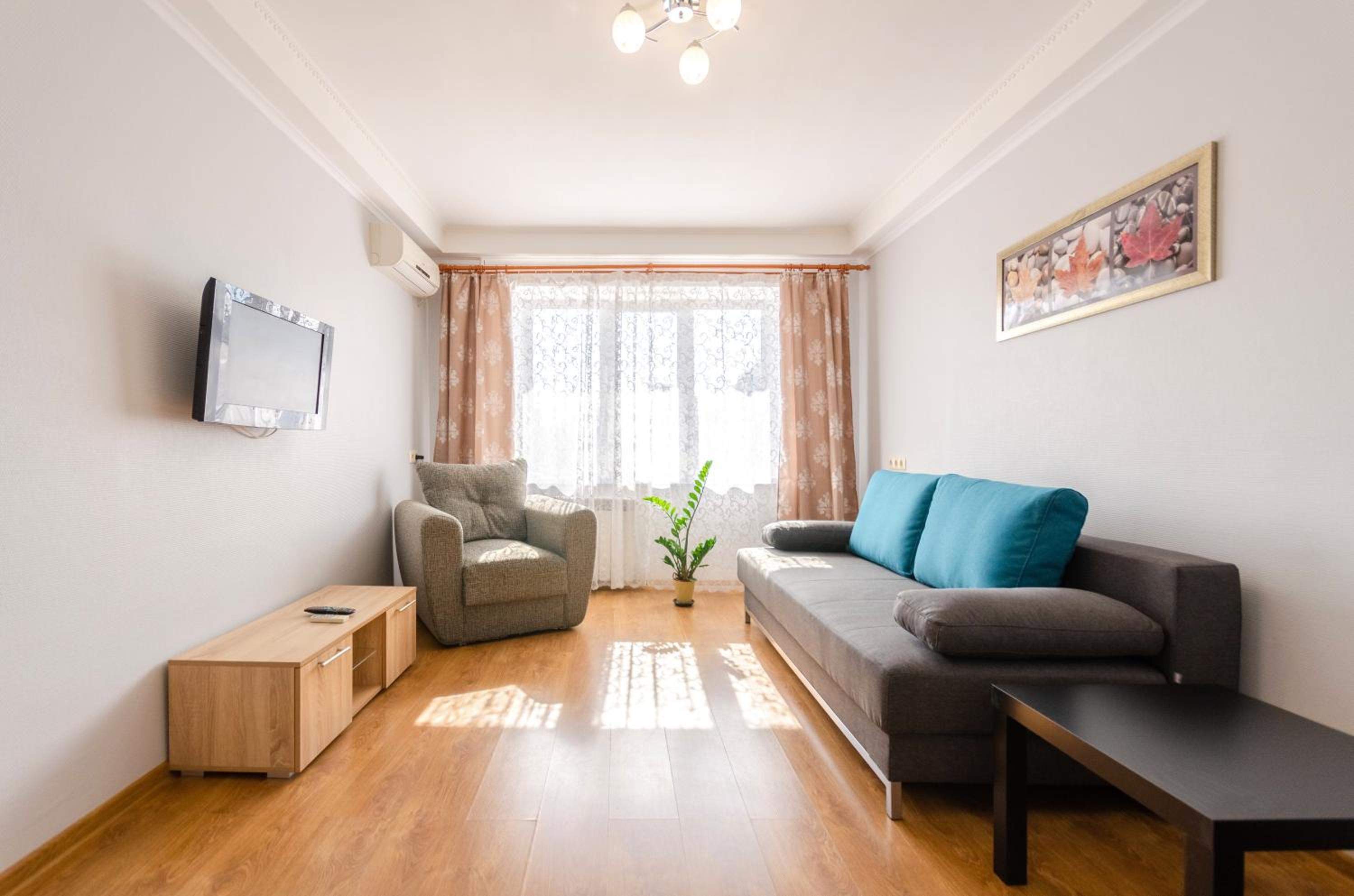 ARTAL Apartment Yordanska Street 22 view 2