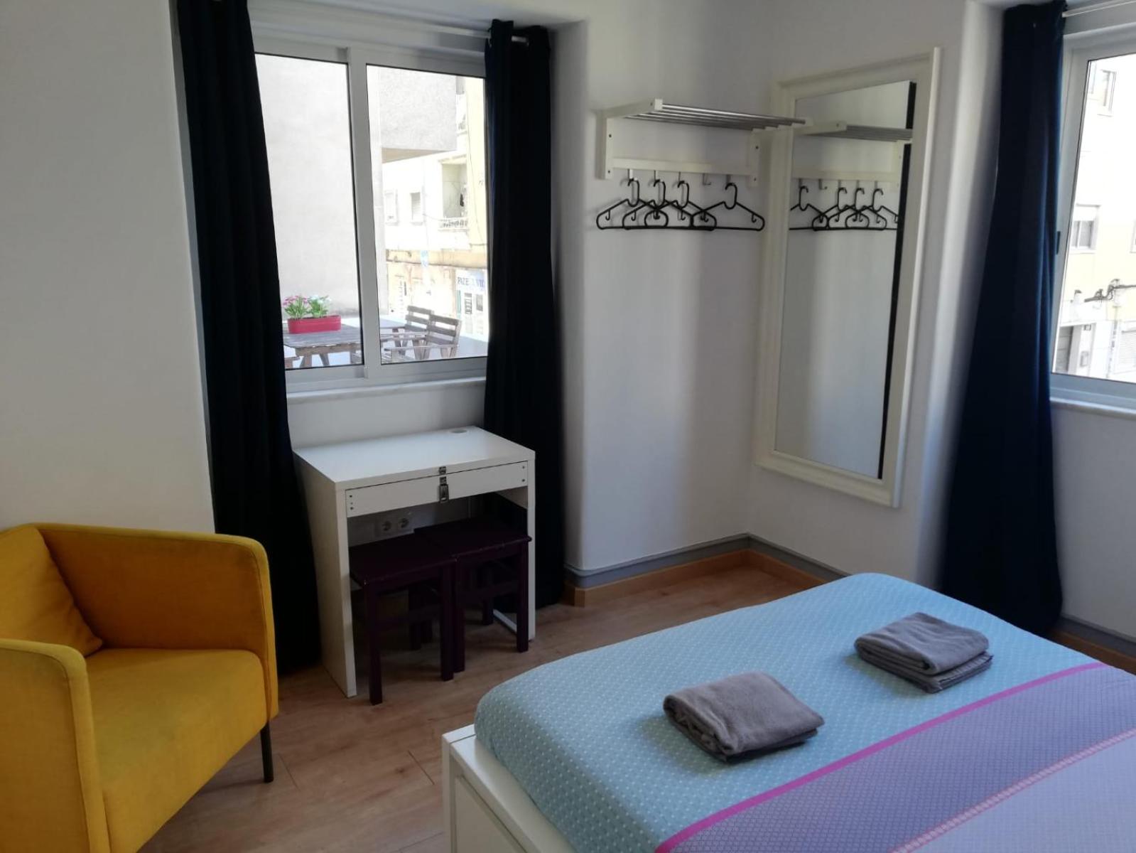 BED&SHOWER Moscavide -Self Check-In view 5