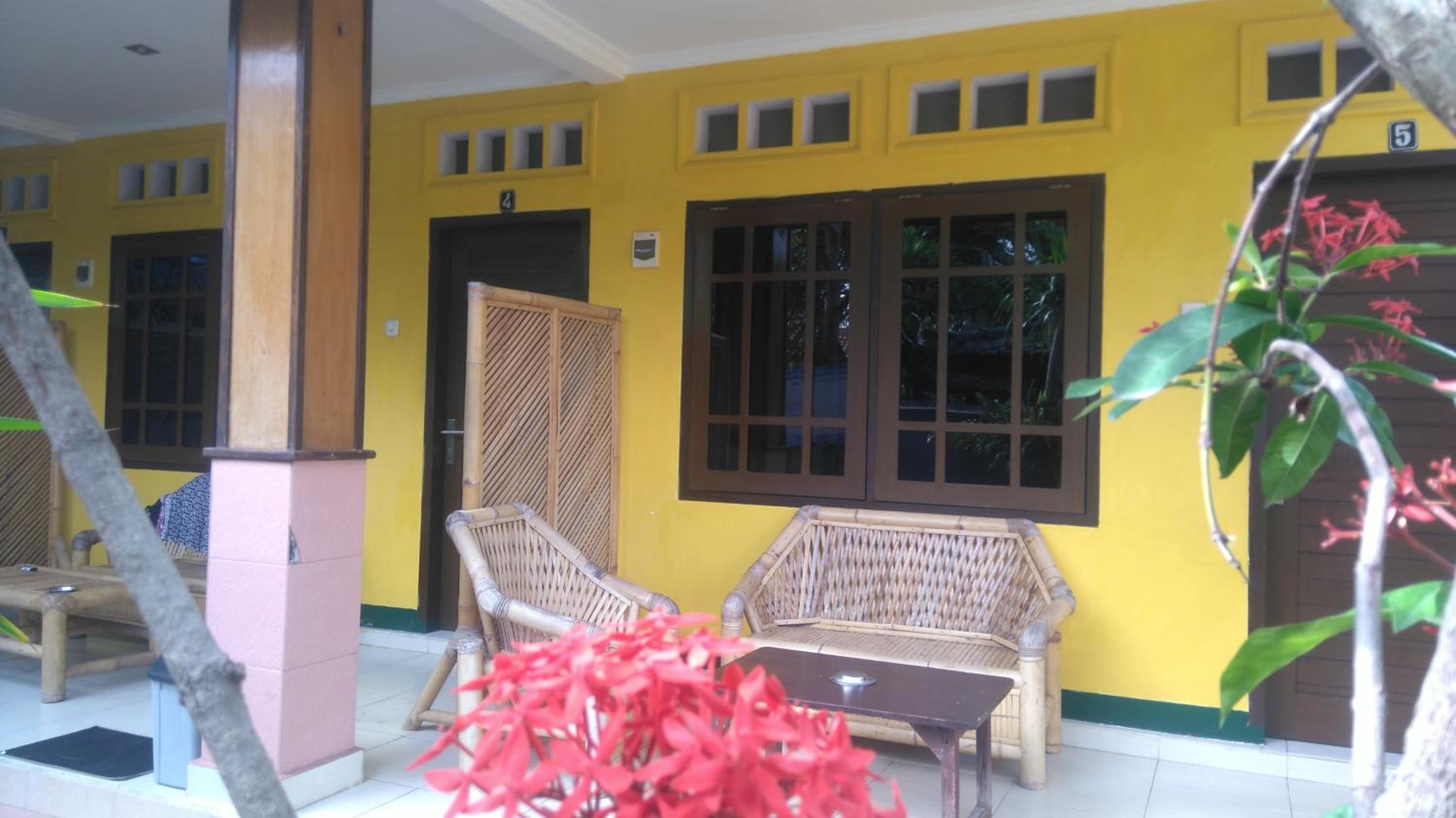 Koi Gili Guest House
