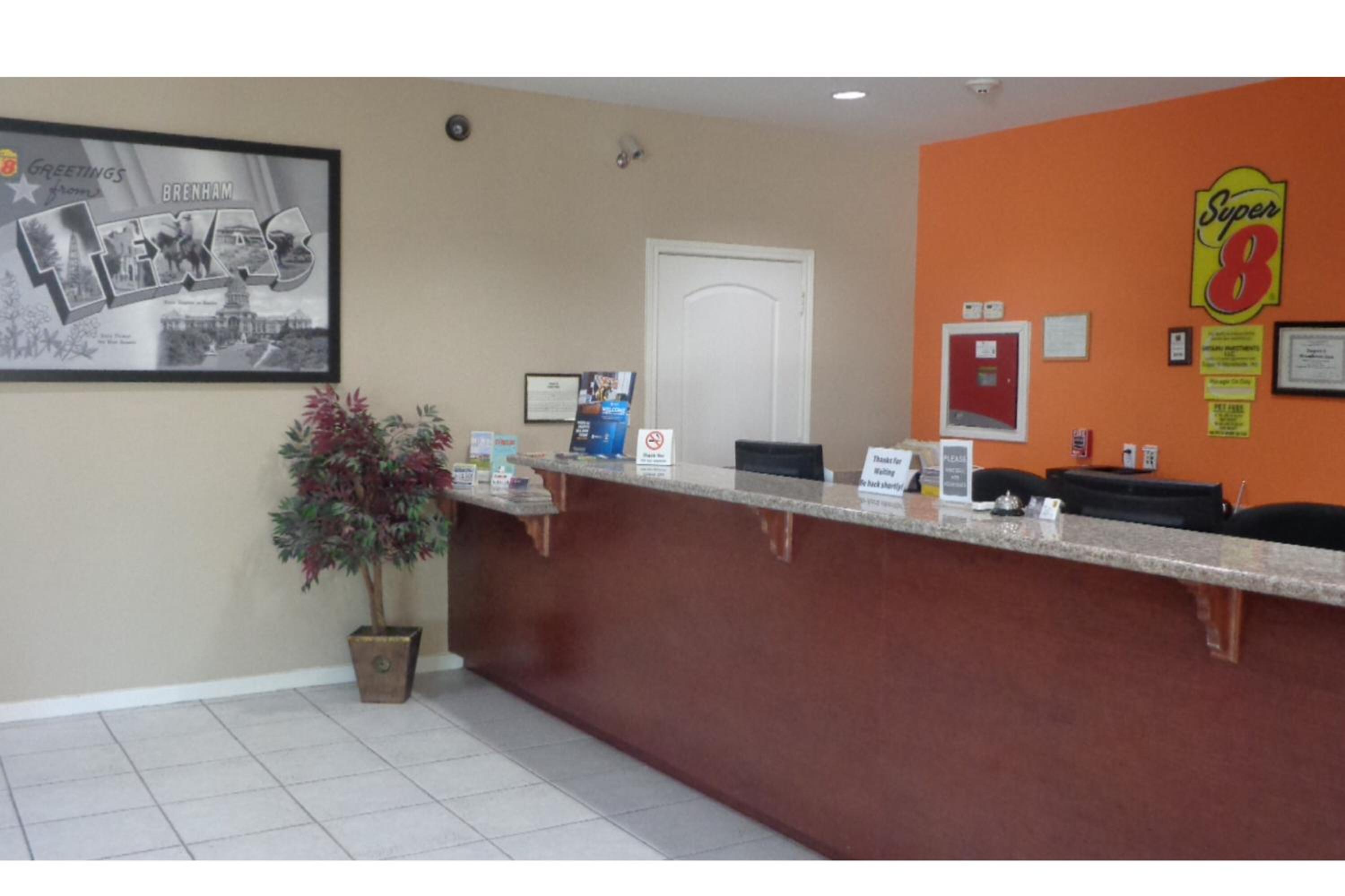 Brenham Vacations - Super 8 by Wyndham Brenham TX - Property Image 4