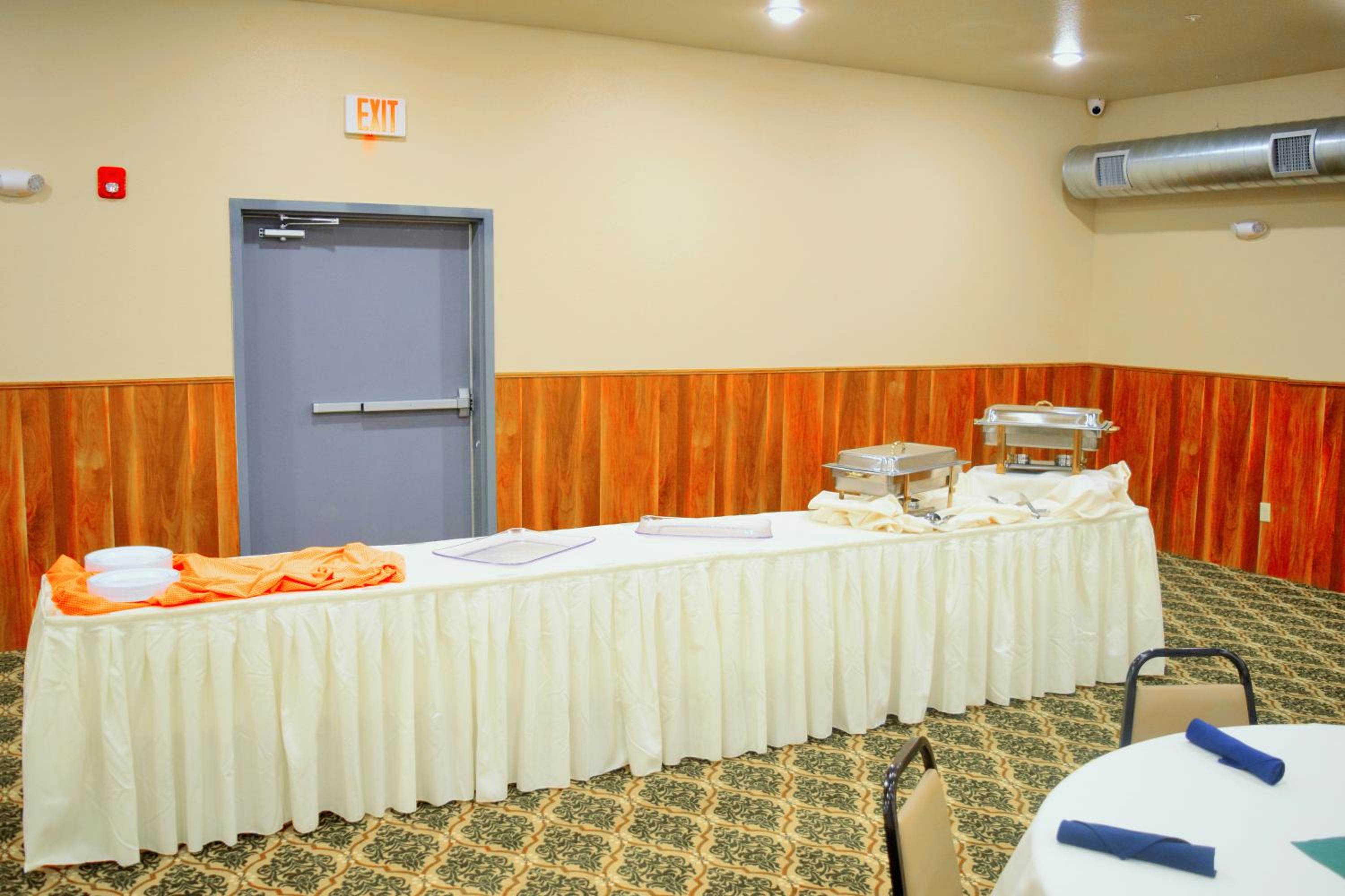 Newcastle Lodge & Convention Center