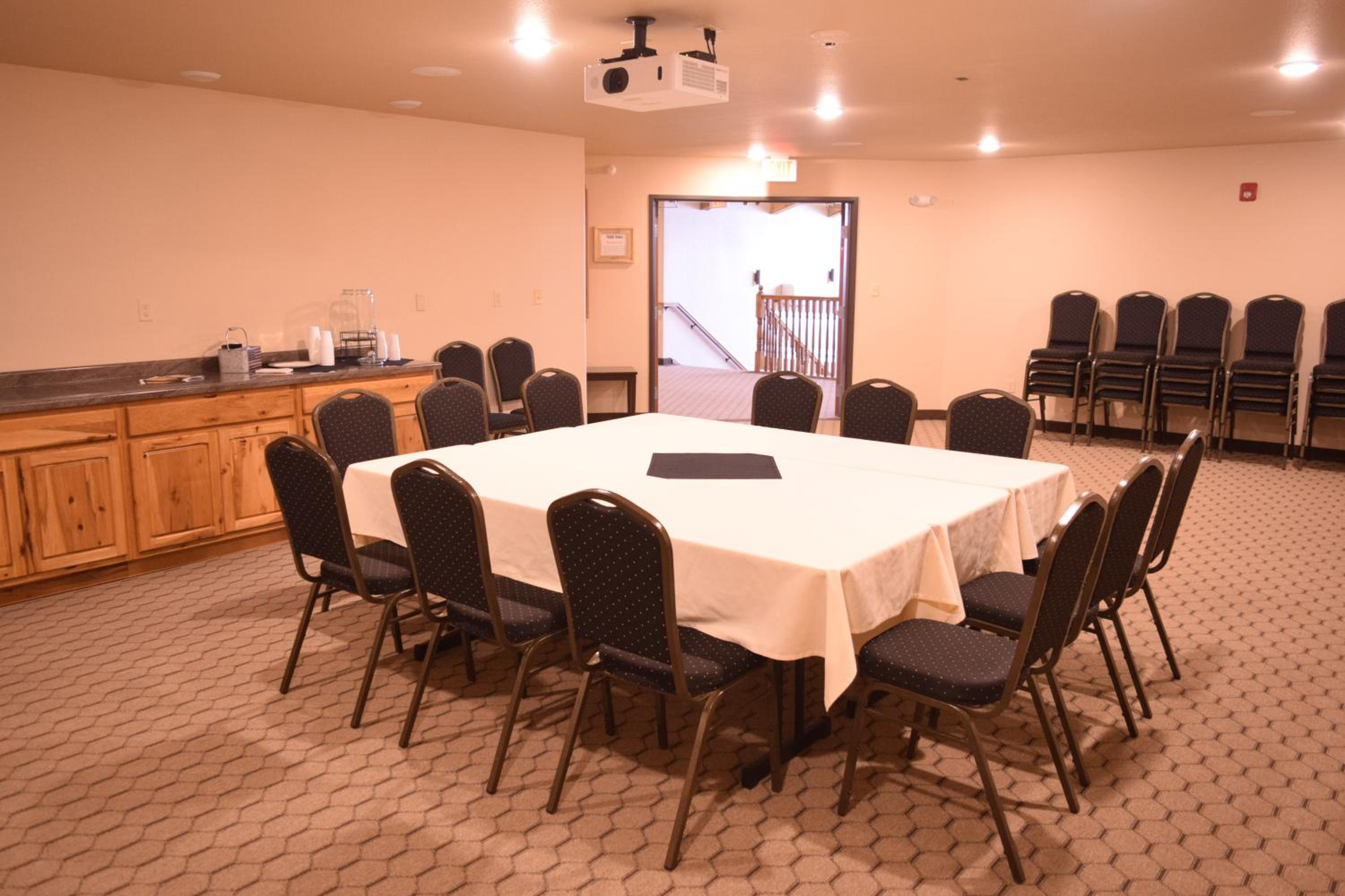 Newcastle Lodge & Convention Center