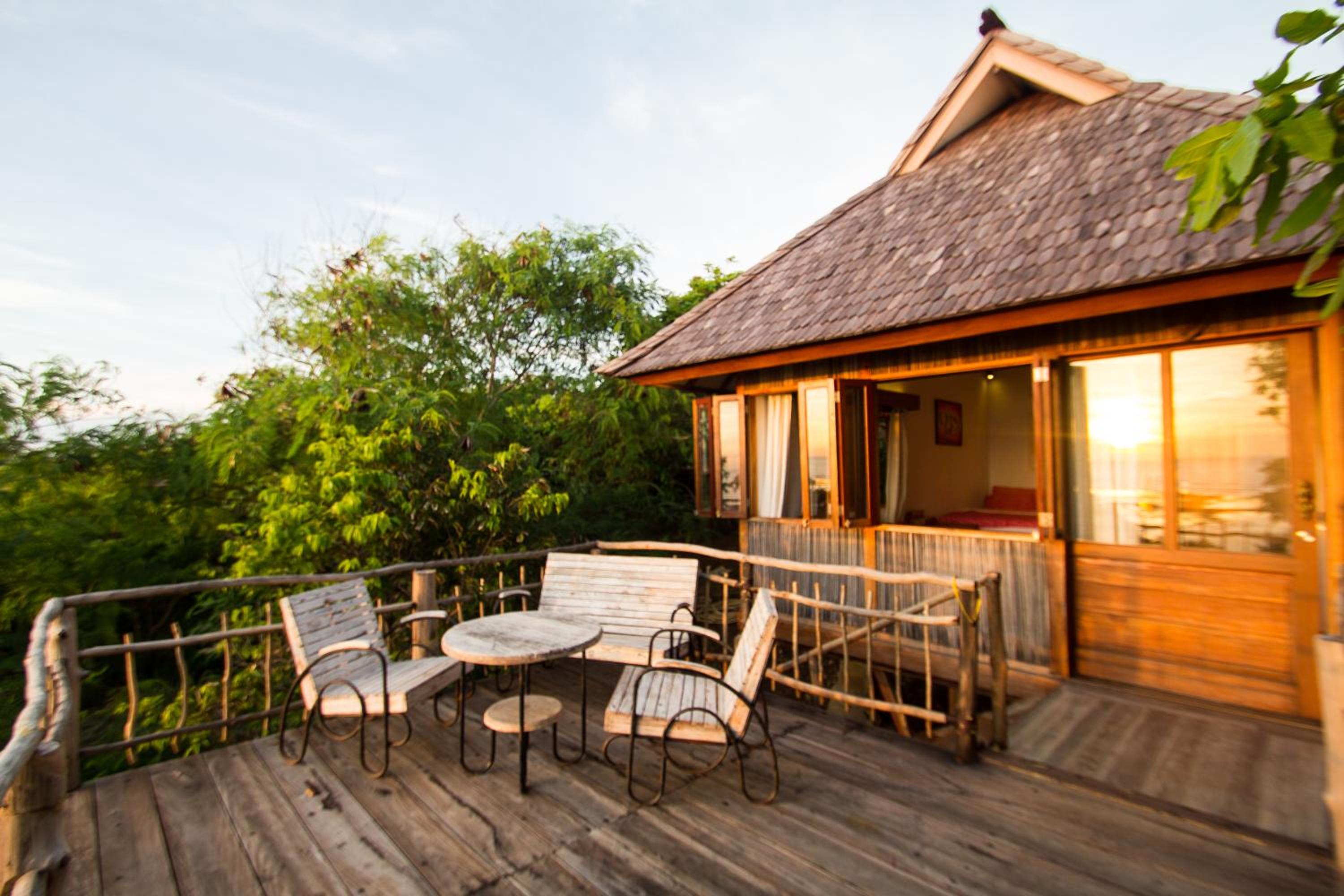 Hotel Boa Hill Surf House - Image 1