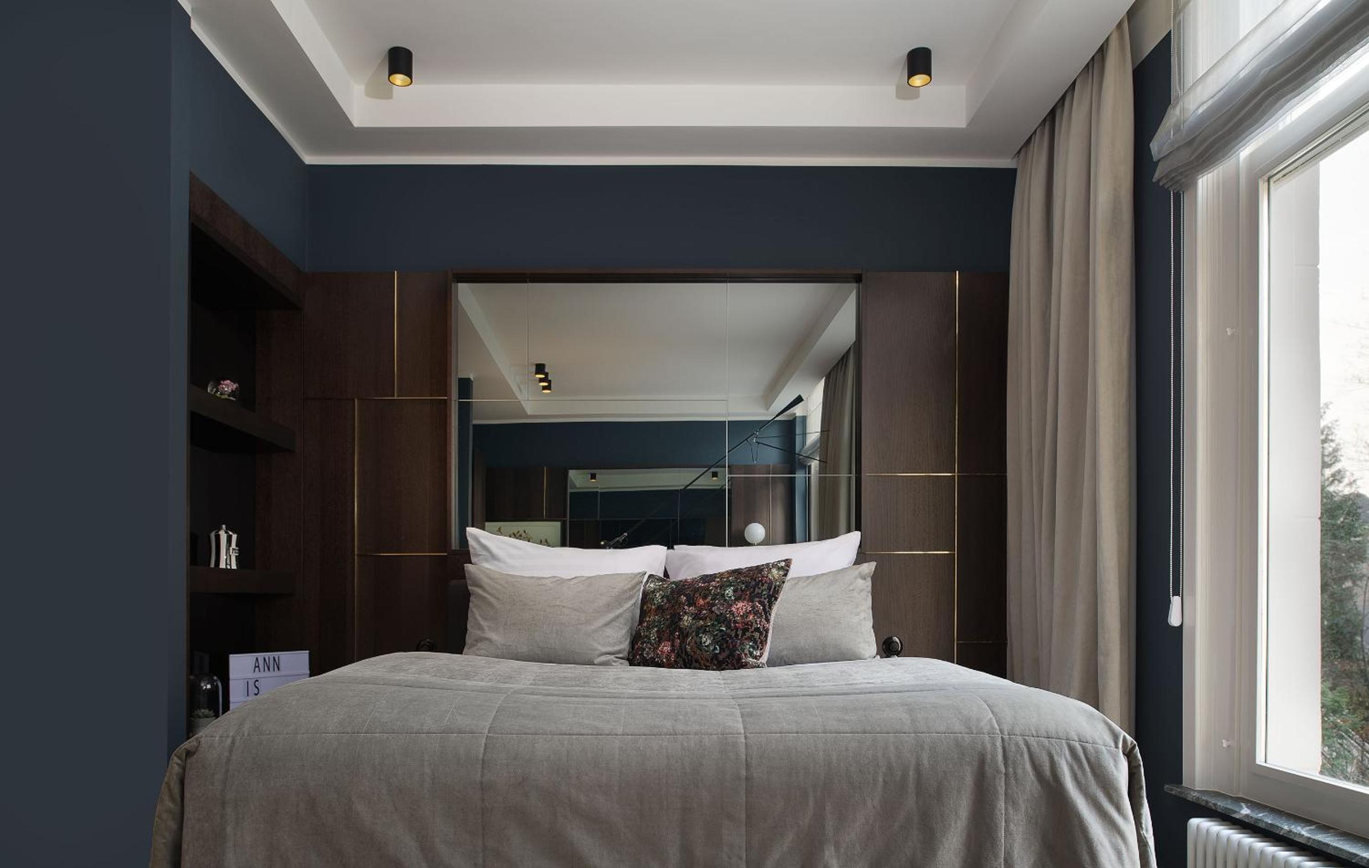 Spinoza Suites