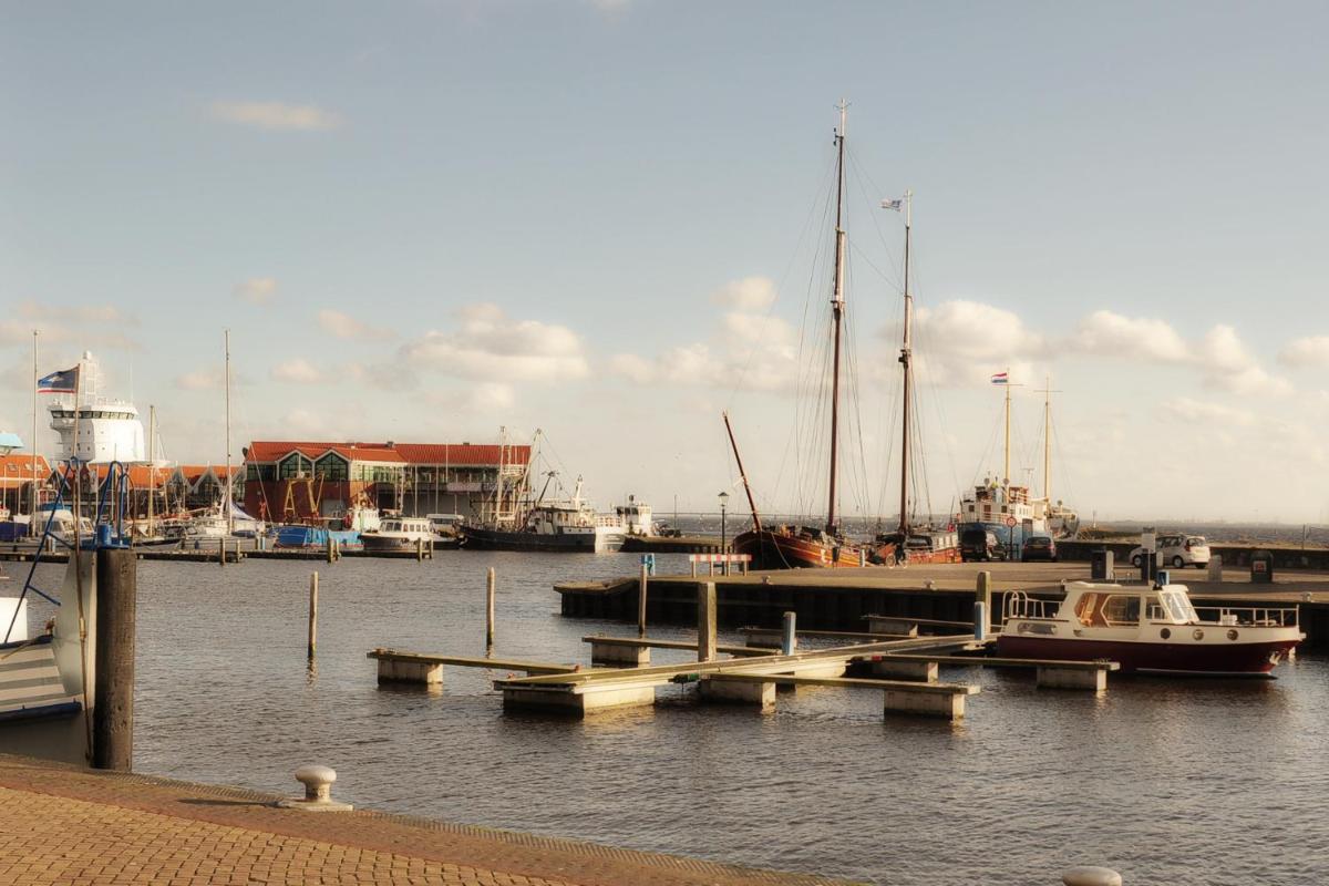 Zicht op Zee view 5