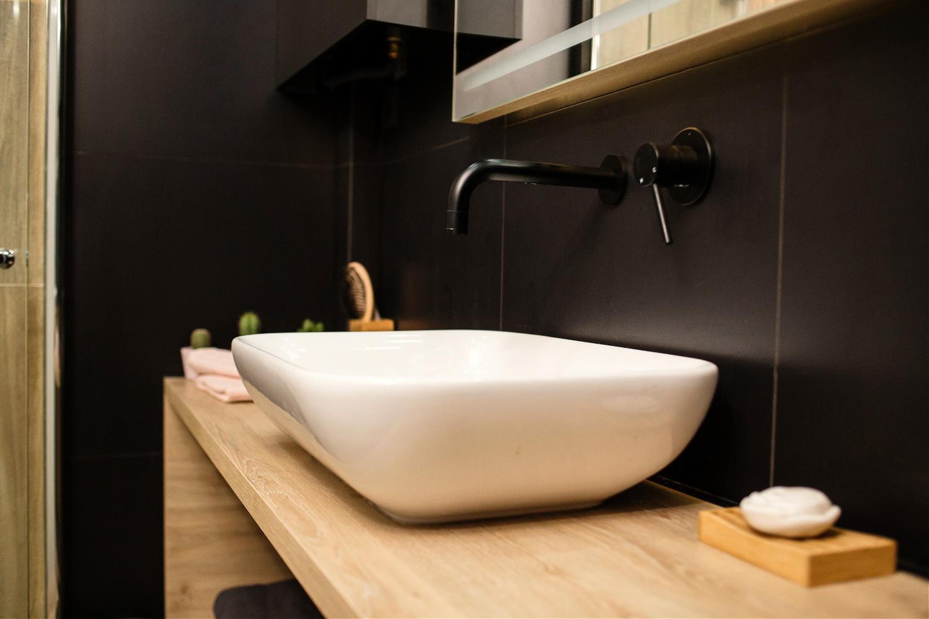 Apartment Obsidian & Pearl view 5