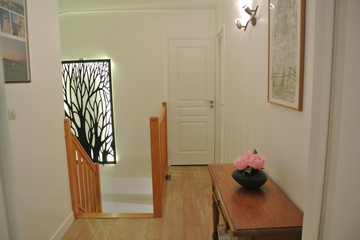 Au Logis De La Rance Bed and Breakfast
