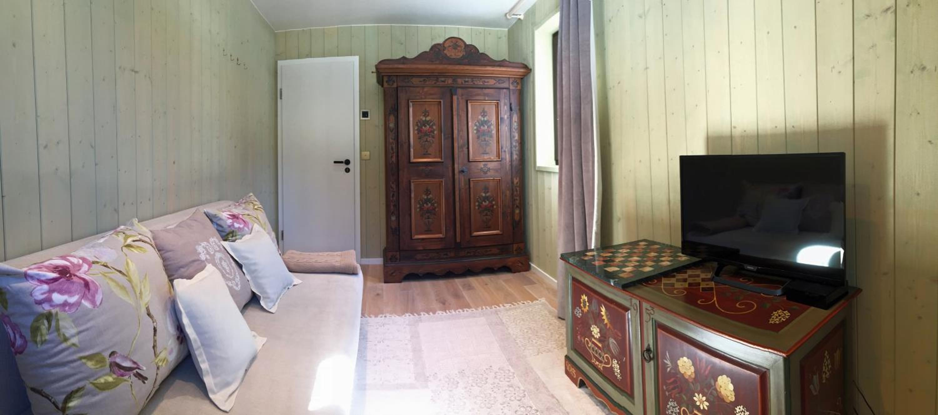 Photo 7