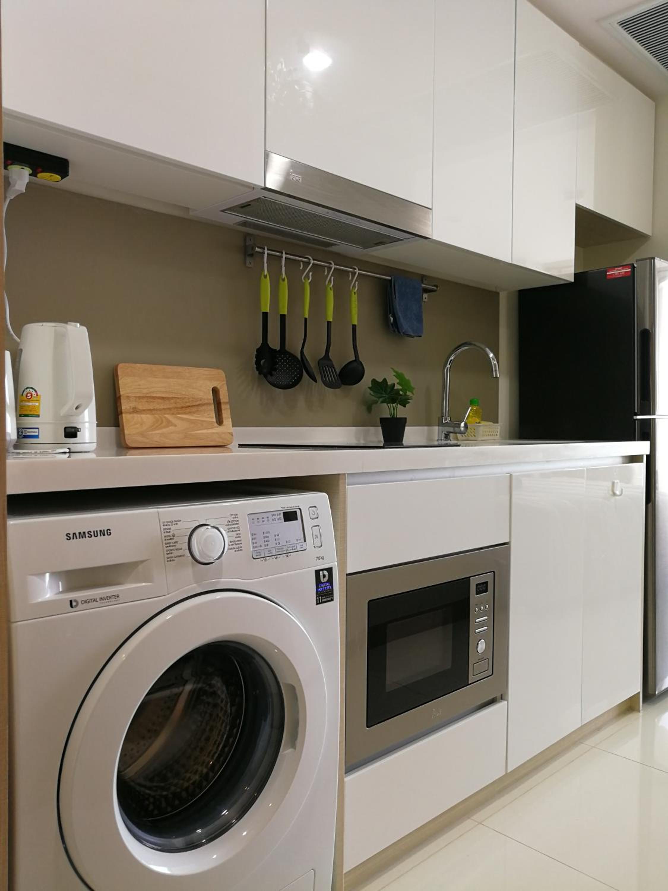 The Riviera Wongamat Hong Apartment