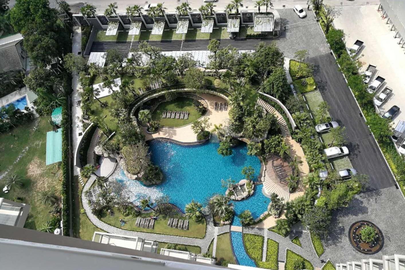 The Riviera Wongamat Hong Apartment