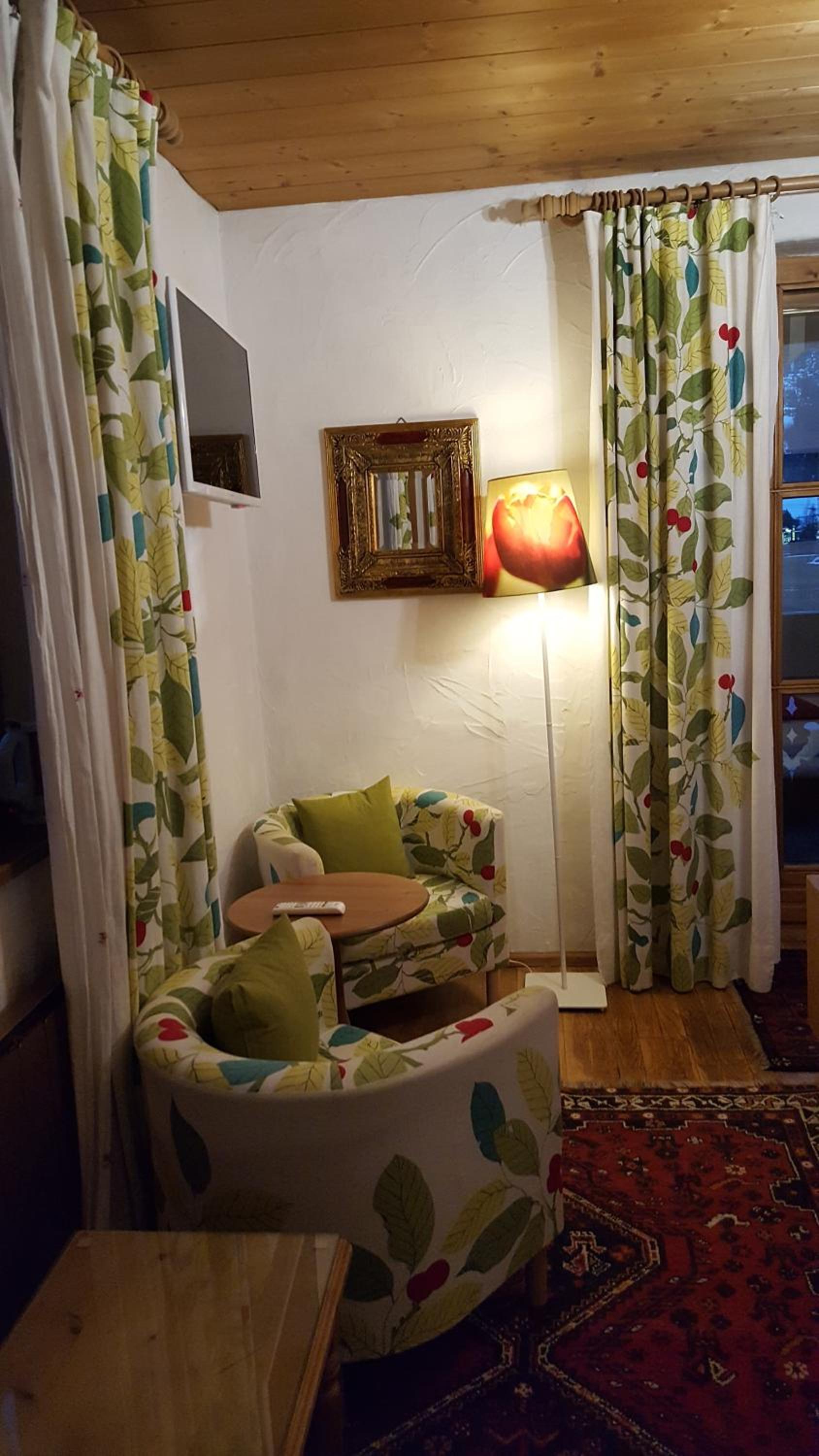 Appartement Pension Bäckenhäusl FERIENWOHNUNGEN Chalets Hütten Komfortzimmer