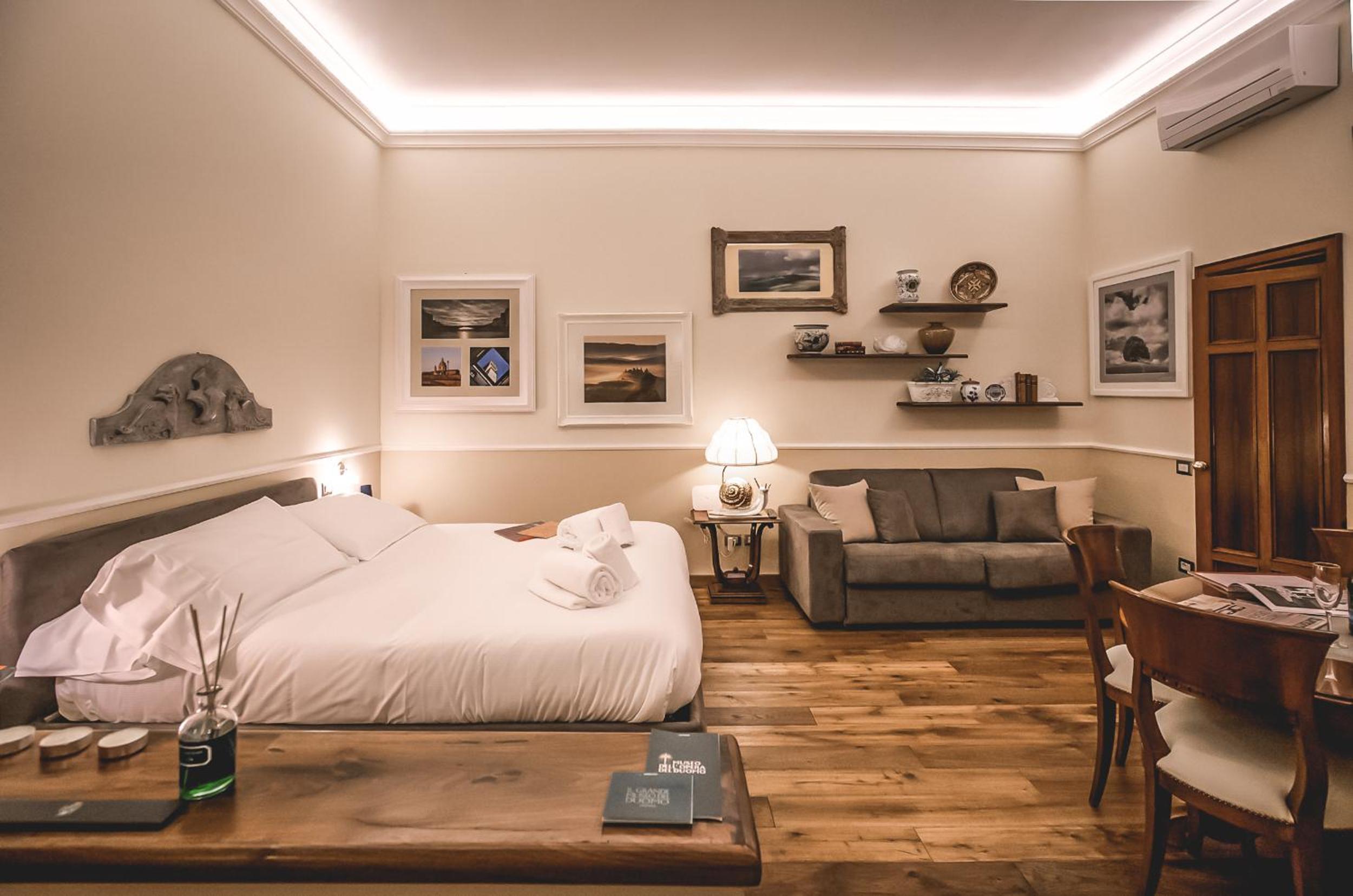 Acacia Firenze -Timo
