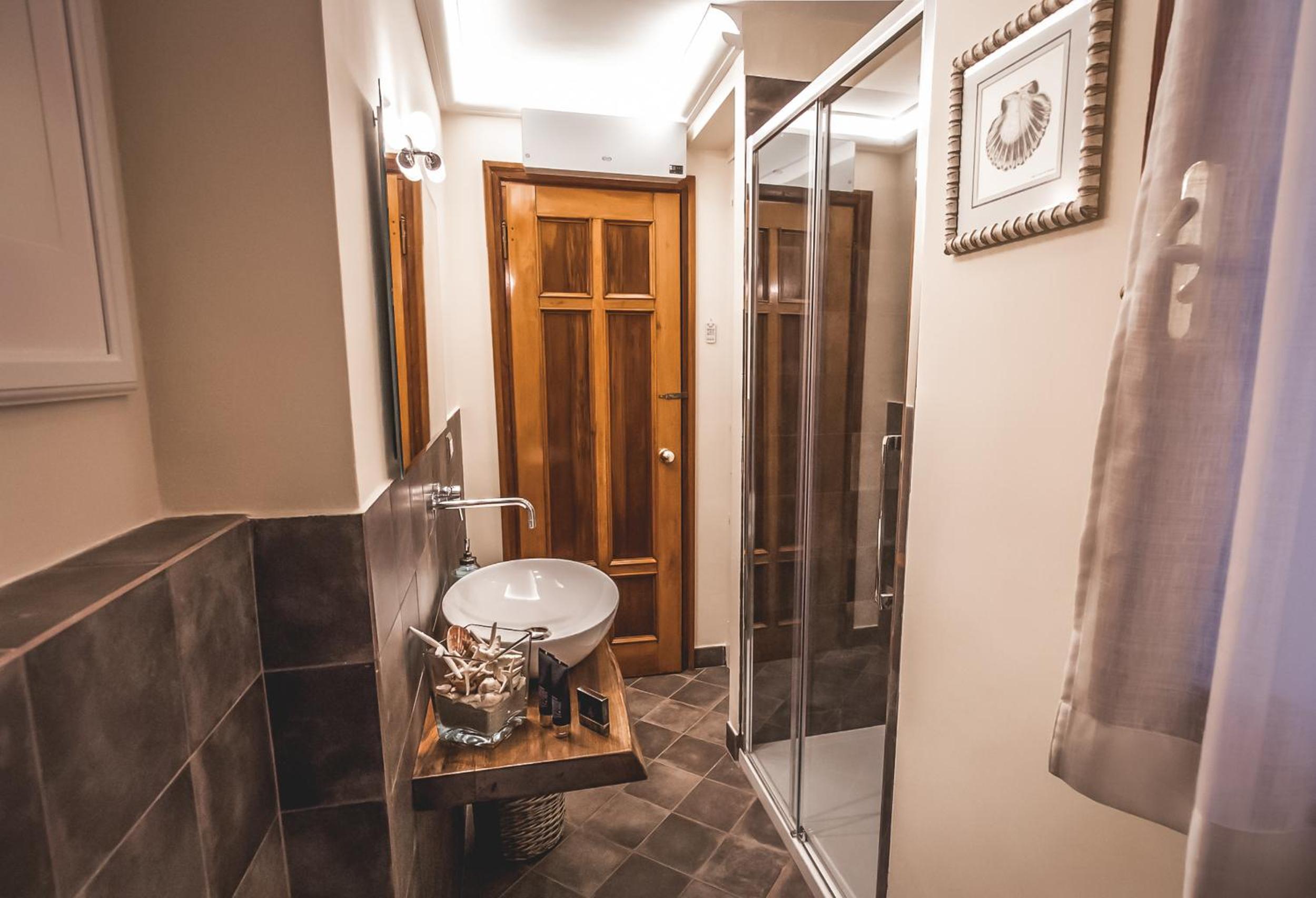 Acacia Firenze -Timo