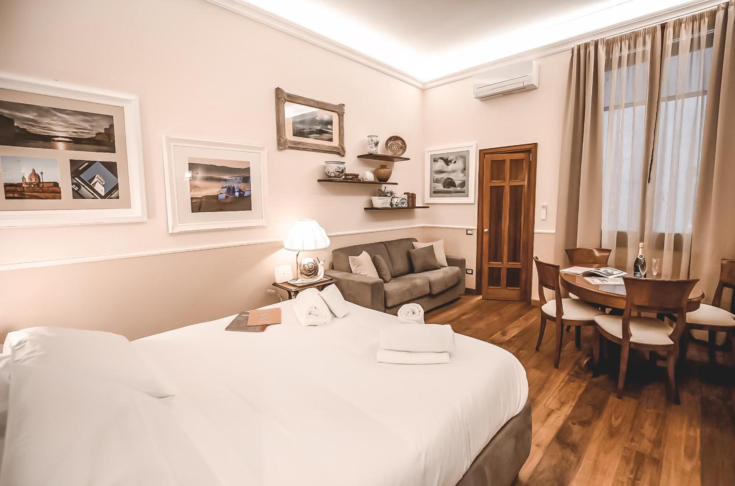 Acacia Firenze -Timo