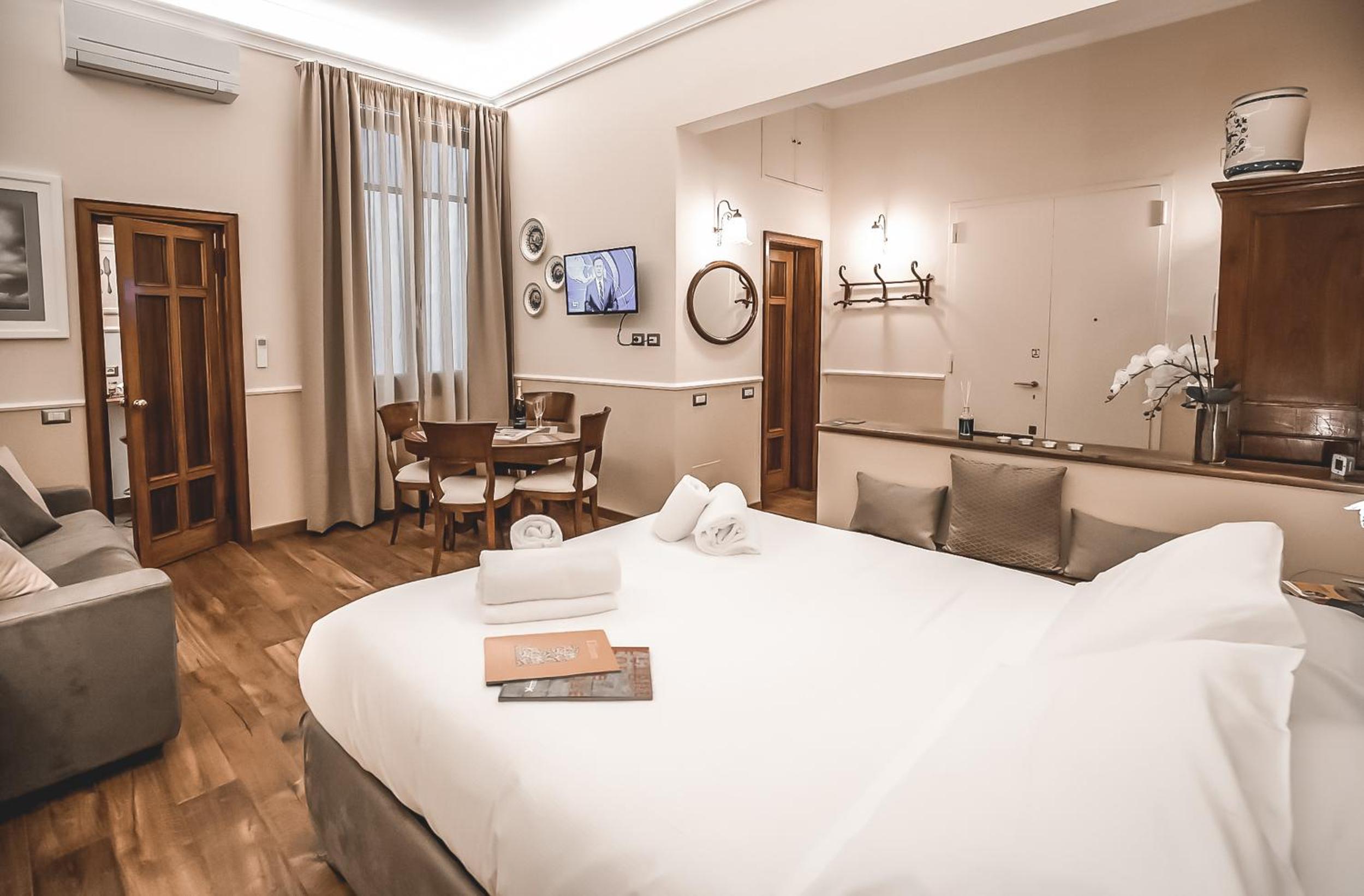 Acacia Firenze -Timo